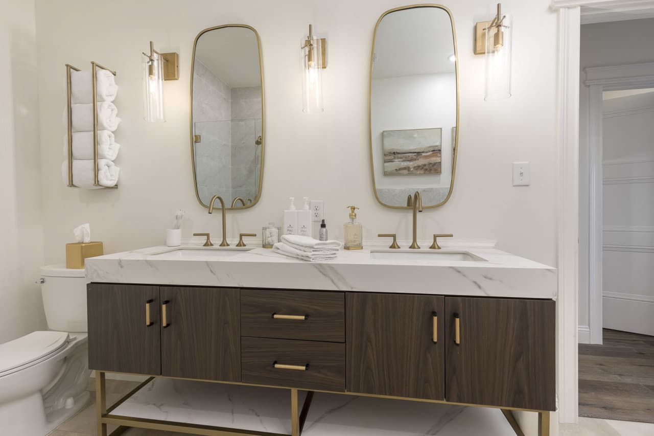 Suite-8-029.JPG