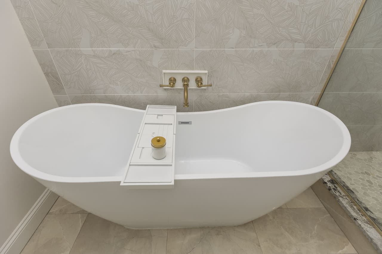 Suite-8-027.JPG