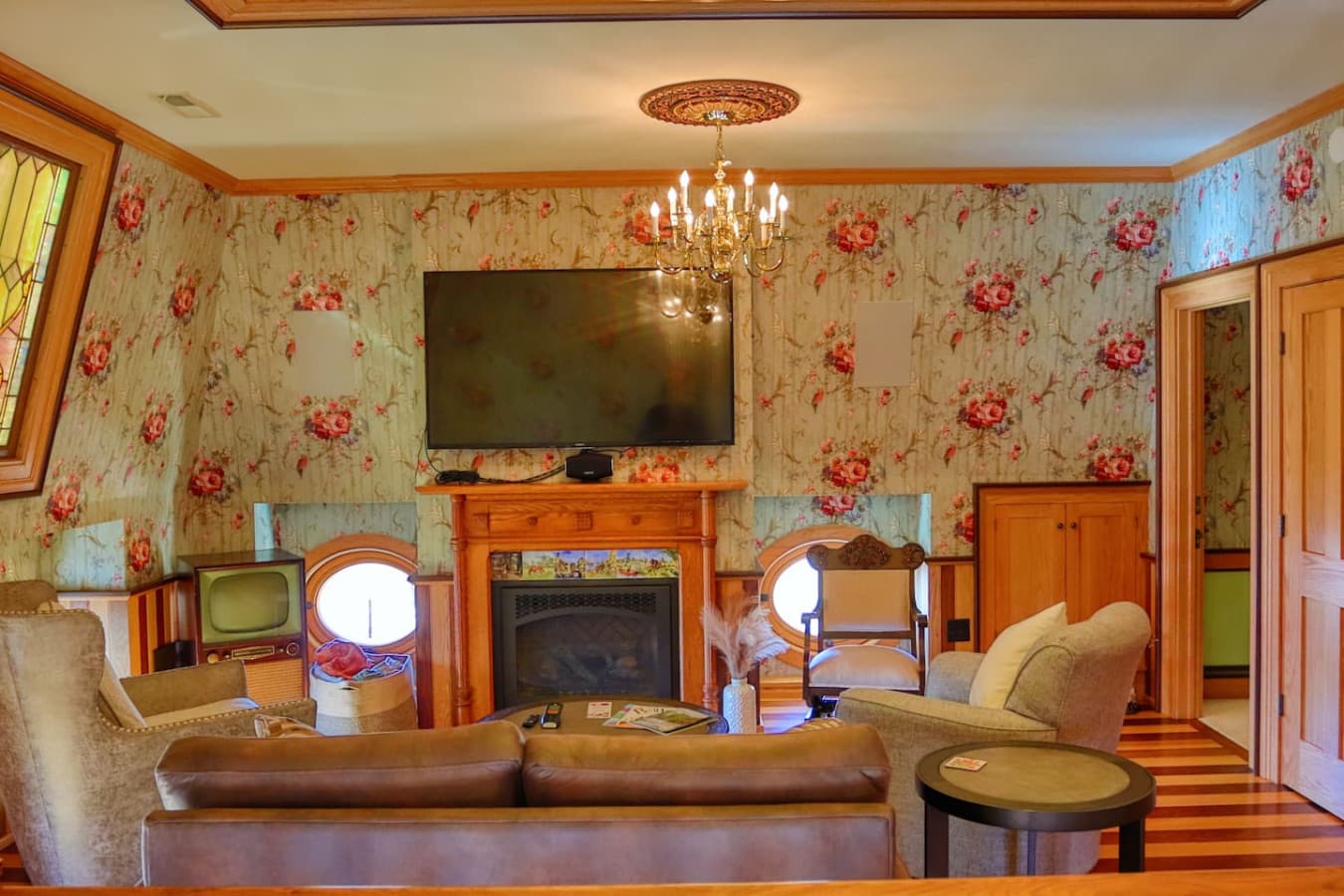 Gallery Image 4
