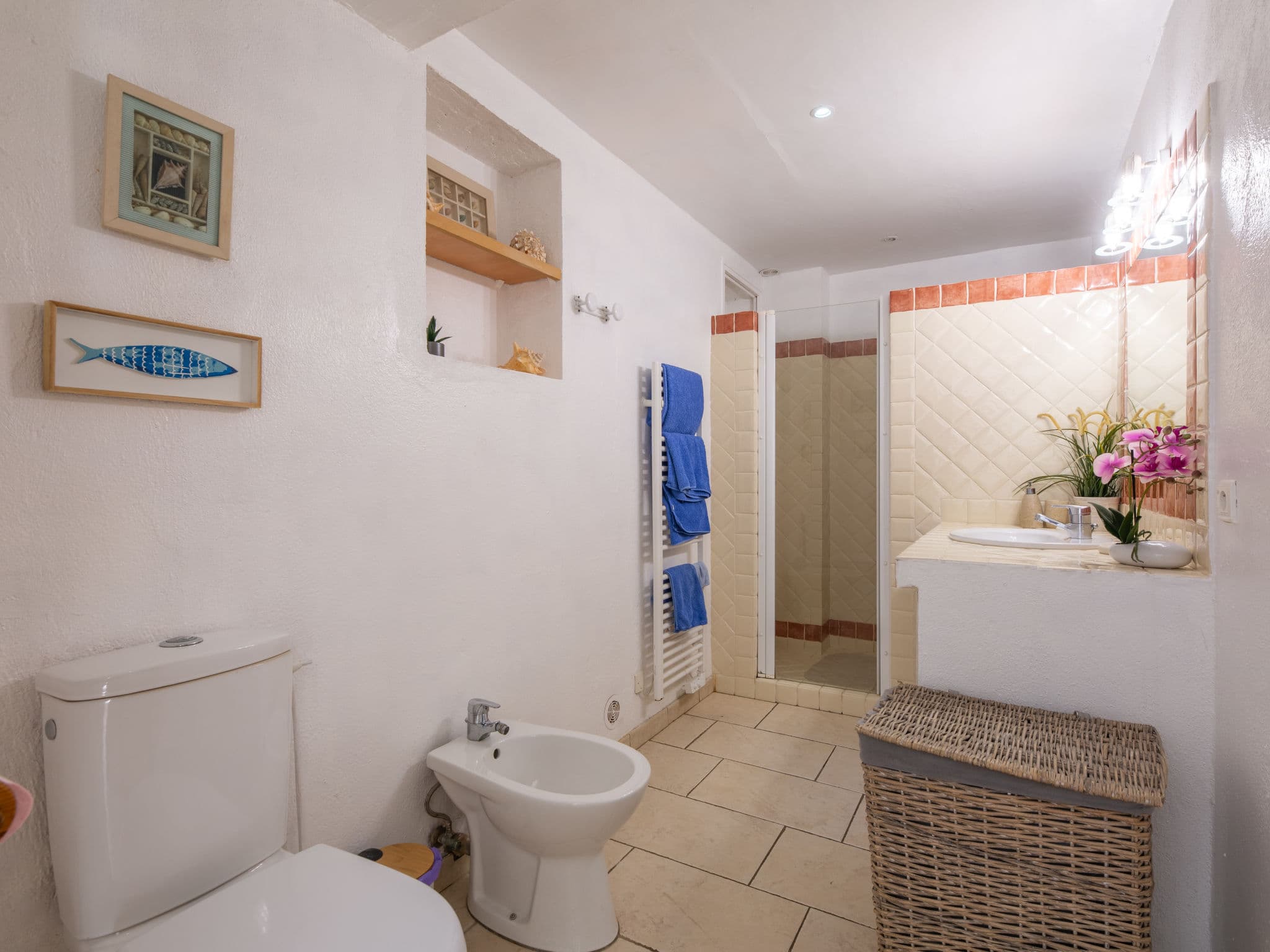 Bathroom / Wellness