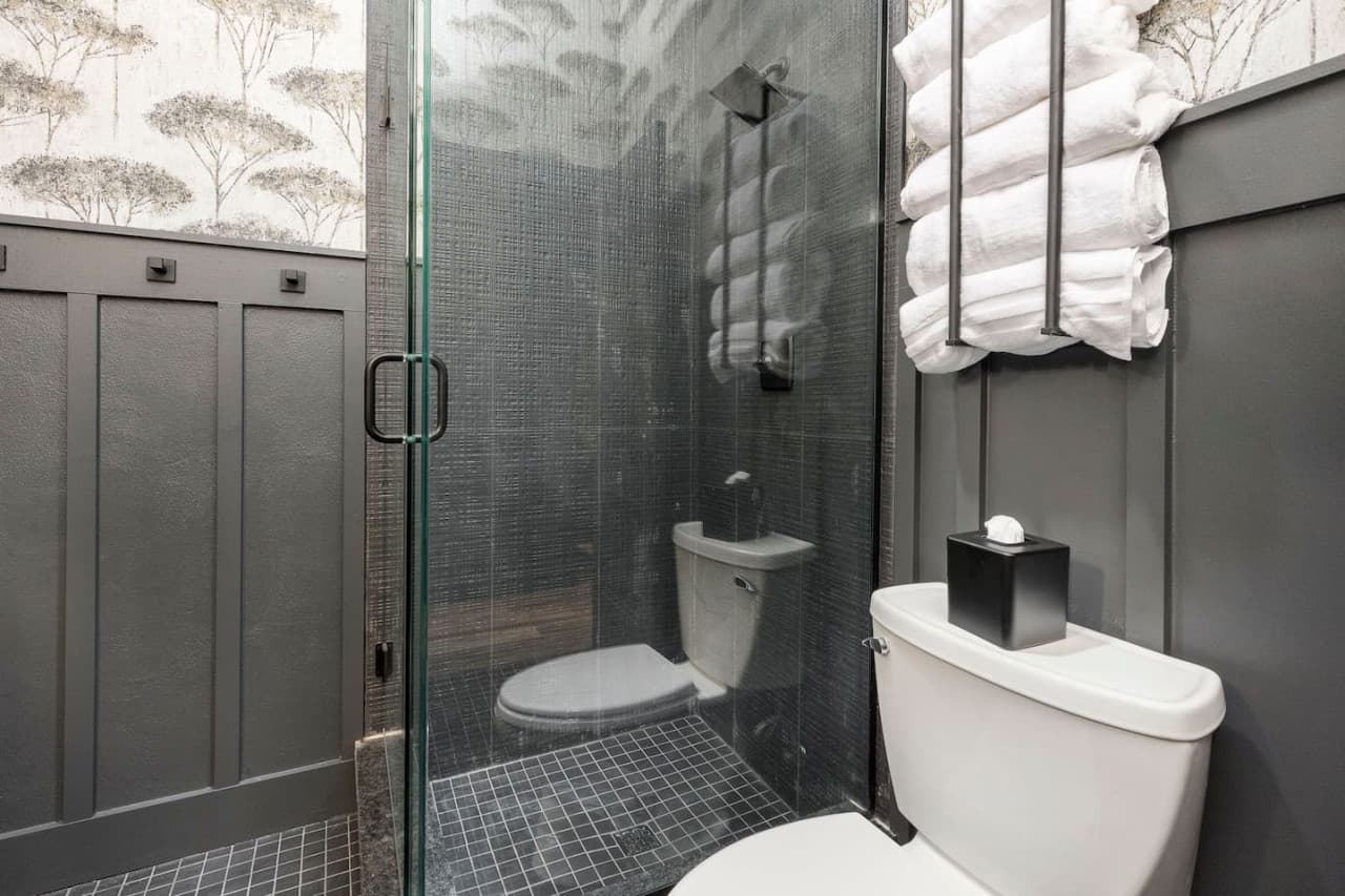 Gallery Image 13