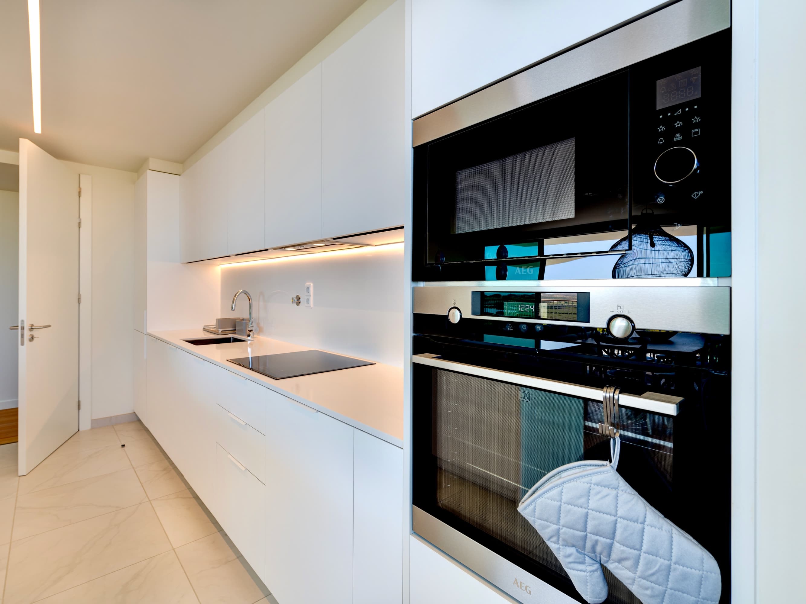 beachfront bliss & spa - oven micro