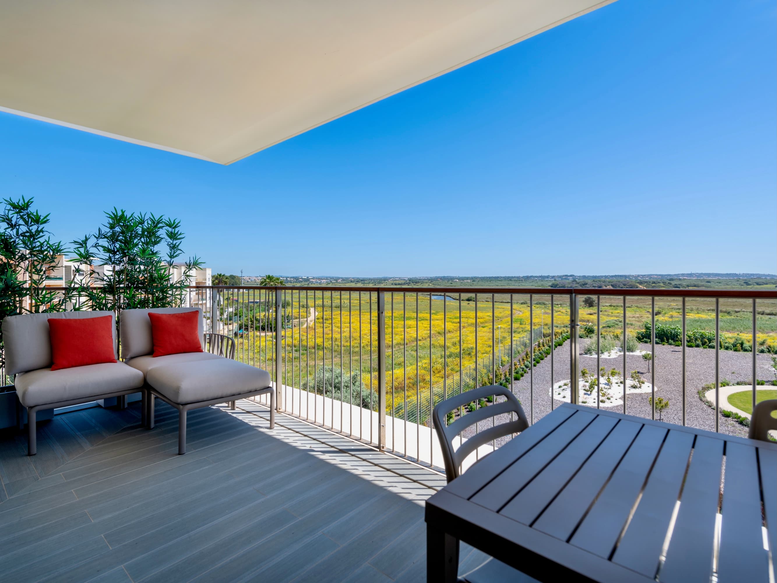 beachfront bliss & spa - outdoor