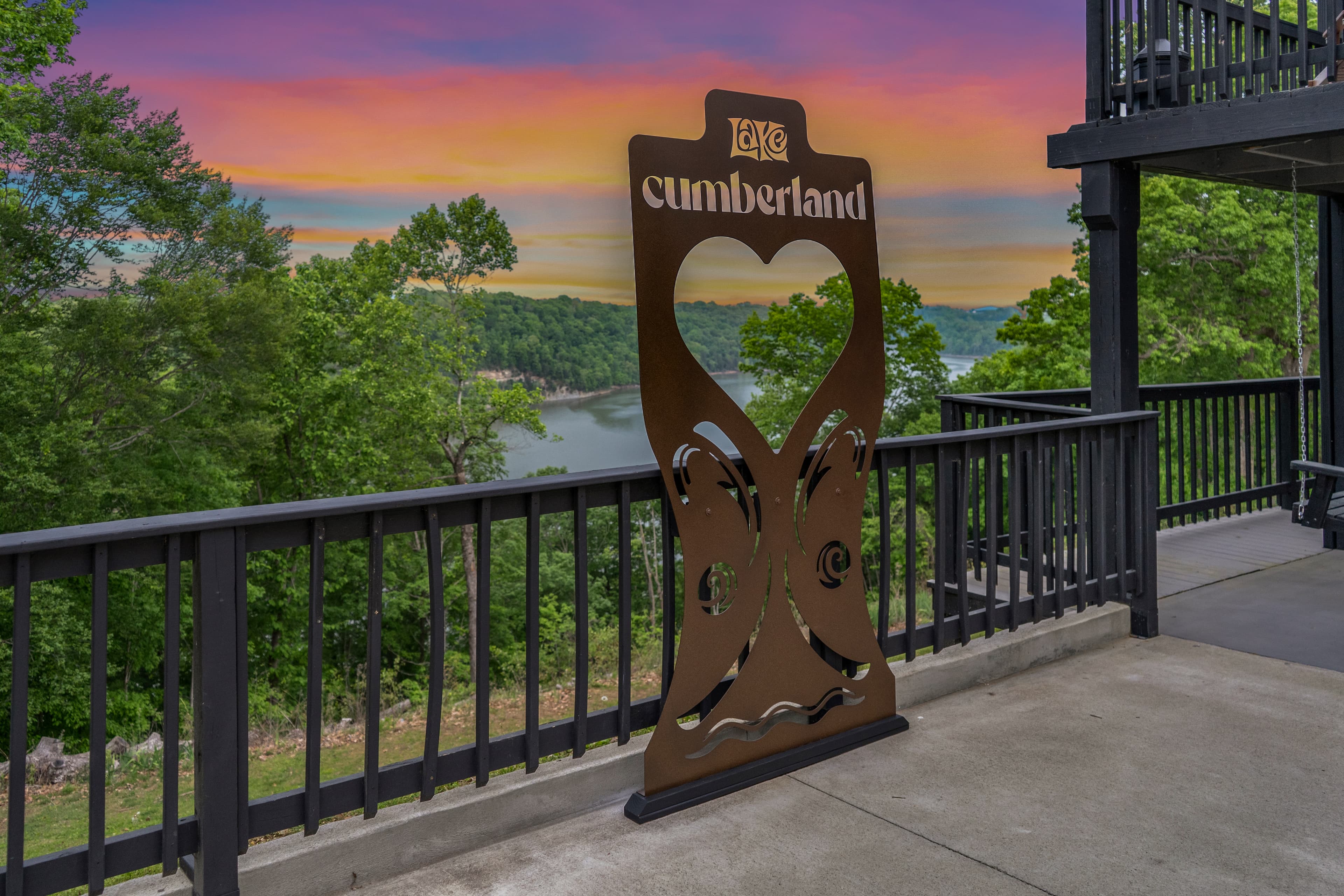 Take a sunset pic with Somerset Lakeview Livings Totem pole mascot "Tiki George" share on Instagram 