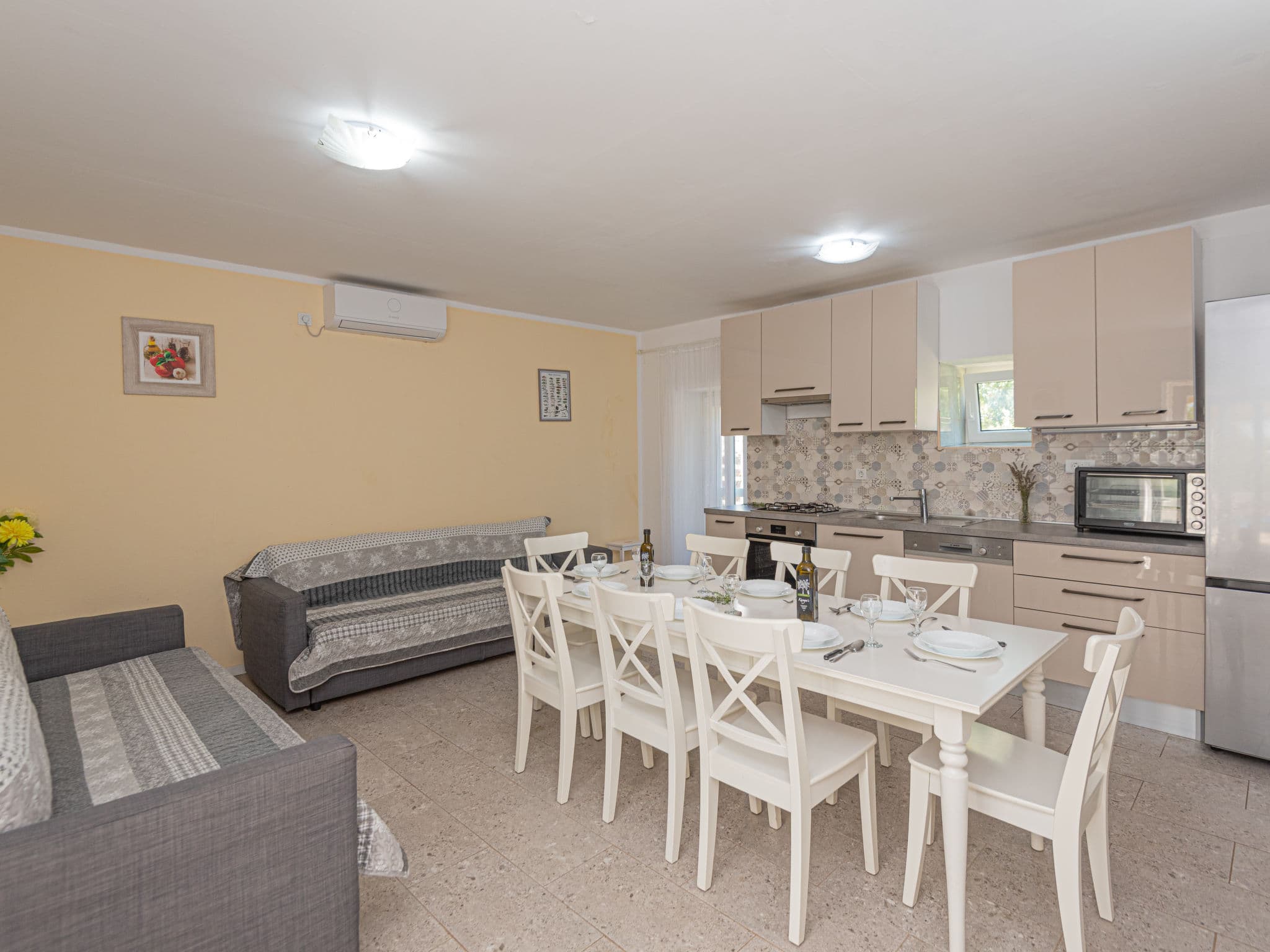 Kitchen / Dining Room