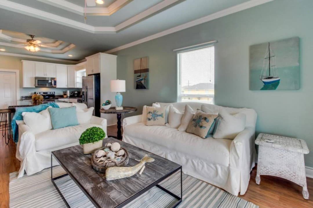 Bahamas Beachfront Bliss – 4BR Family Retreat