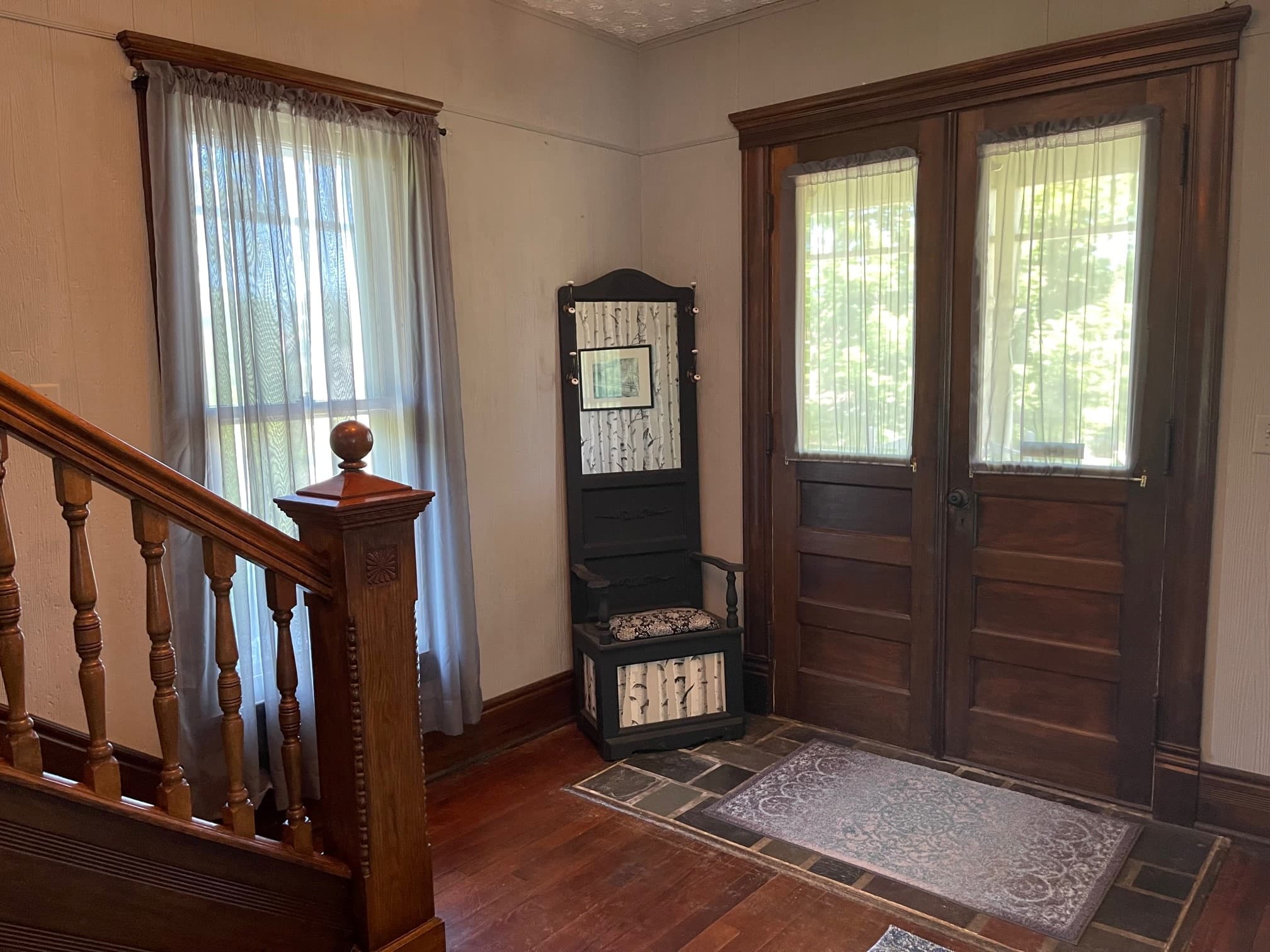 Main Street - front hallway - towards front door