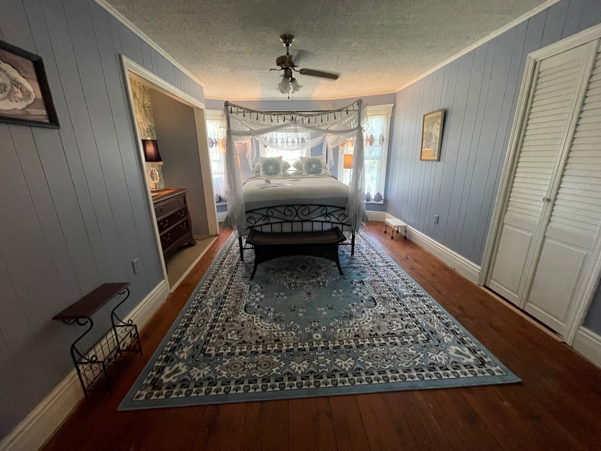 Main Street - Bedroom w Canopy - Full Shot