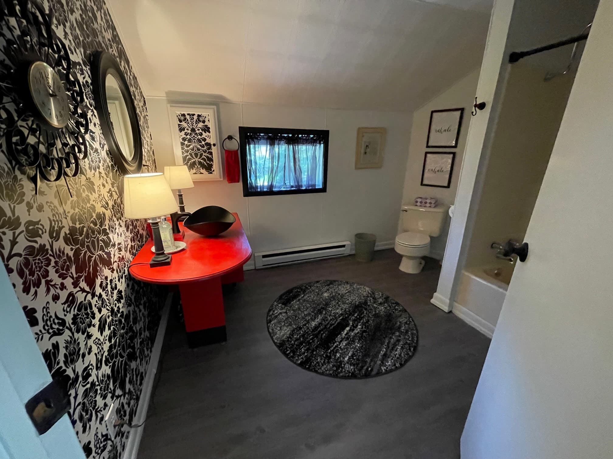 Main Street - Bathroom w Red Table - Main