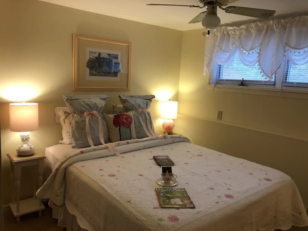 Sunflower - Bedroom 2