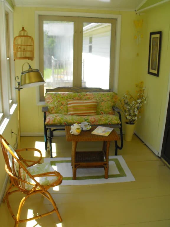 WF - Porch_18_11zon