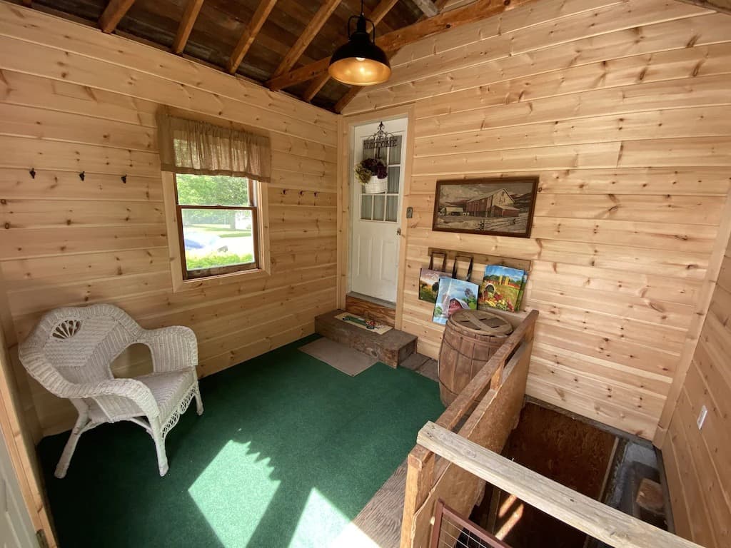 Farm - wood side entrance_39_11zon
