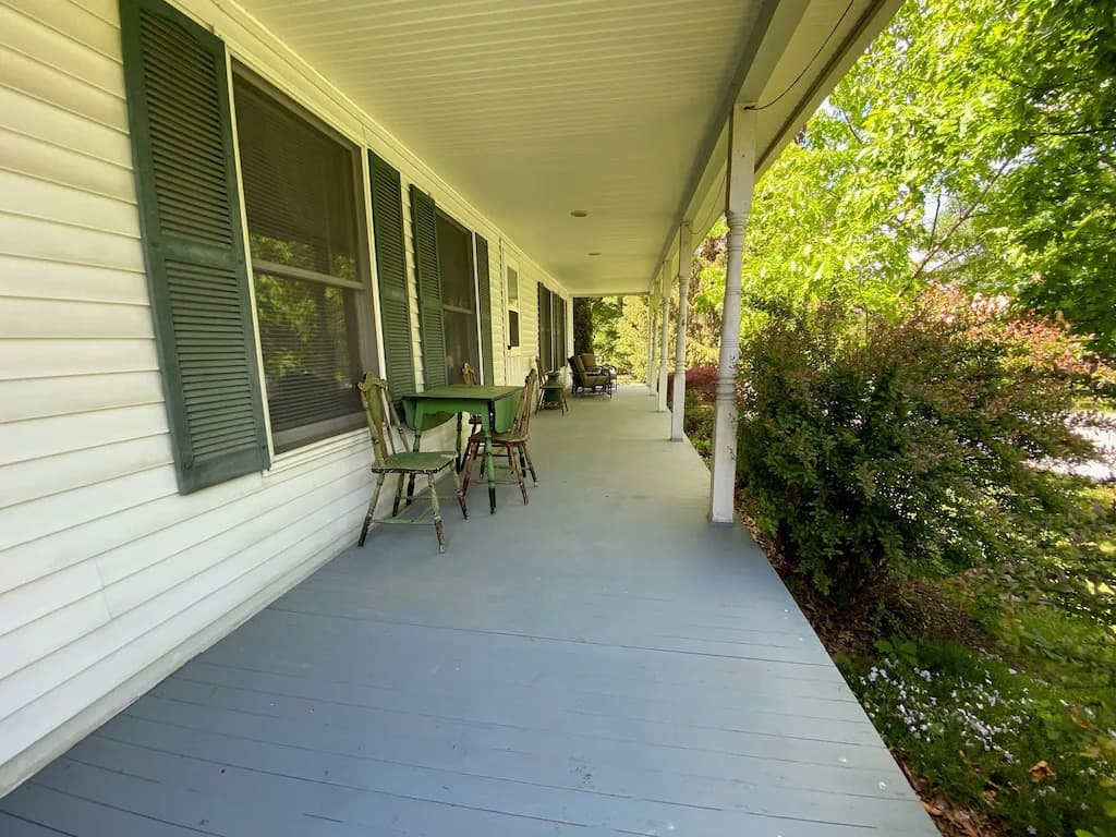 Farm - front porch - looking down along porch_6_11zon