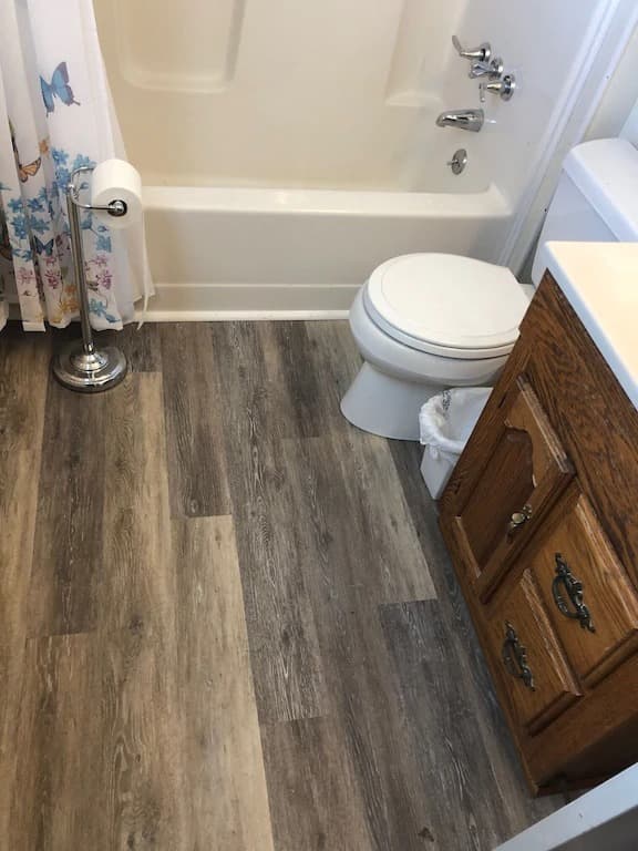 37 - Bathroom fllors_1_11zon