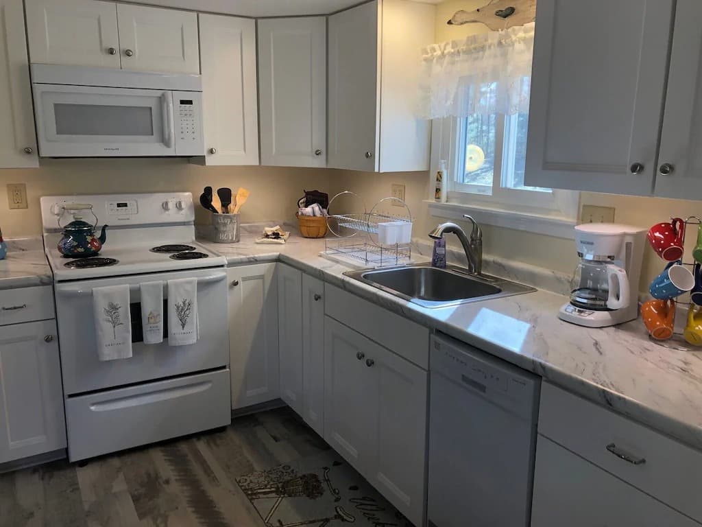 MD - Kitchen Counter_13_11zon
