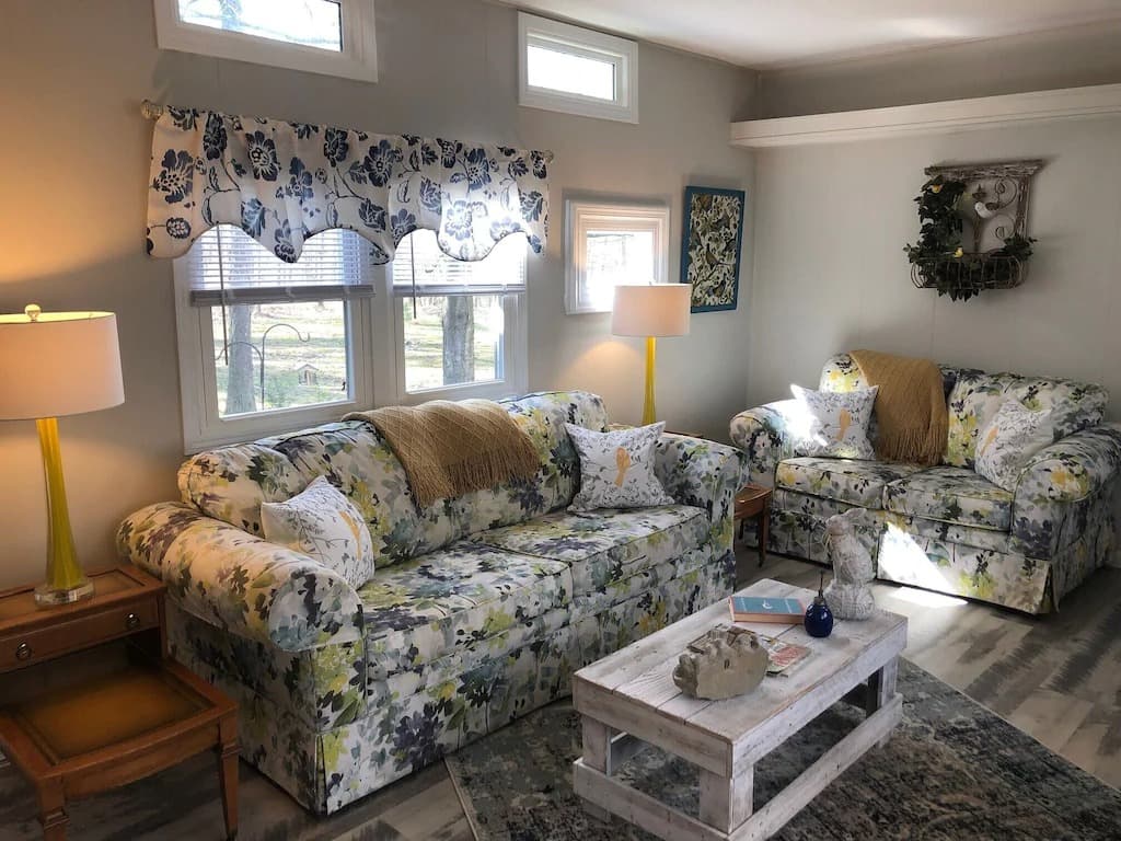 MD - Family Room windows_9_11zon