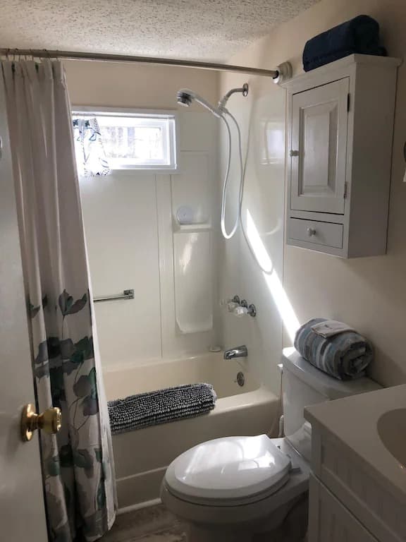 MD - main bathroom_15_11zon