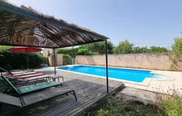 4 bedroom house with private pool