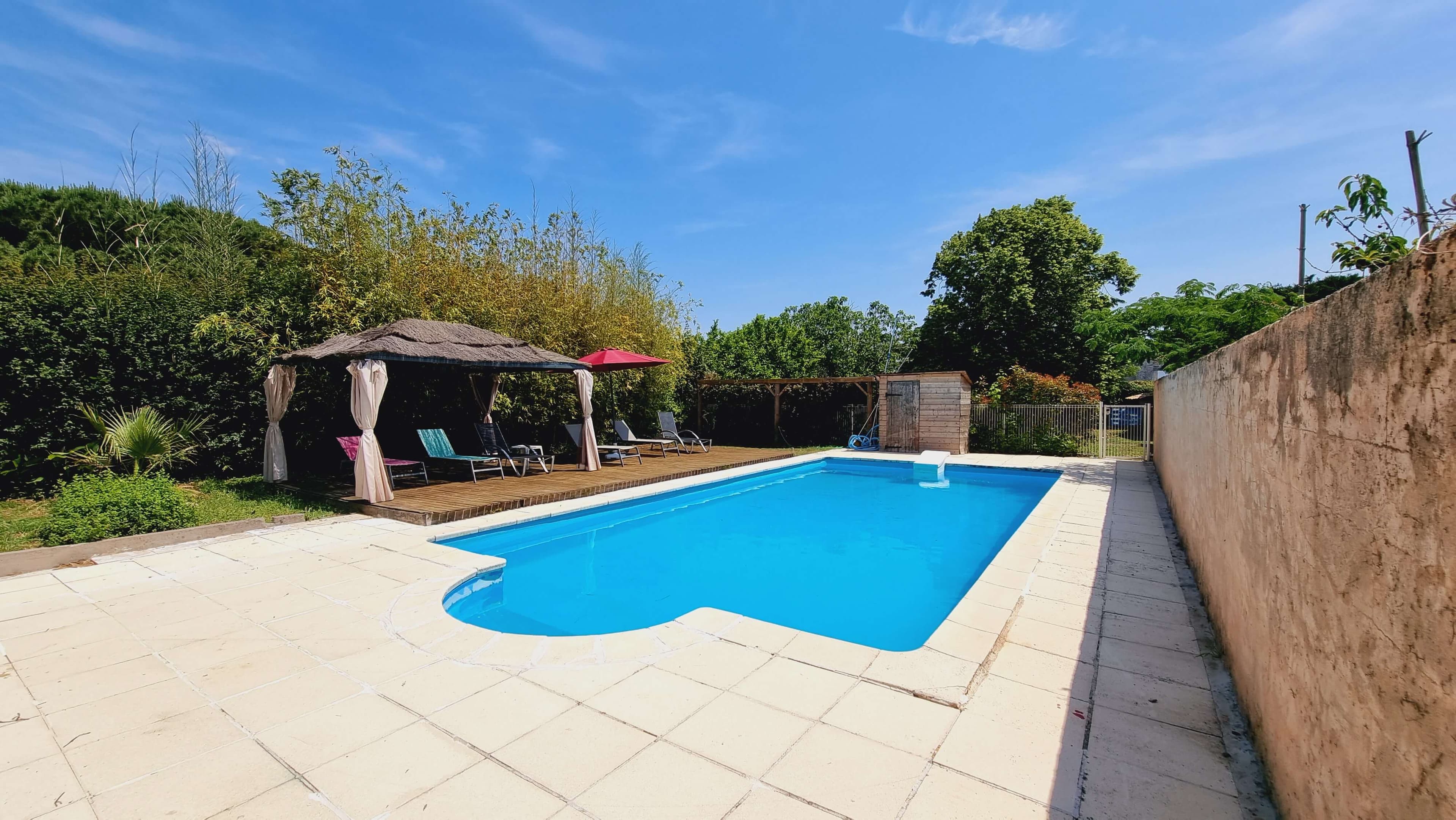 Gite-campagne-charente-vue-jardin (6)