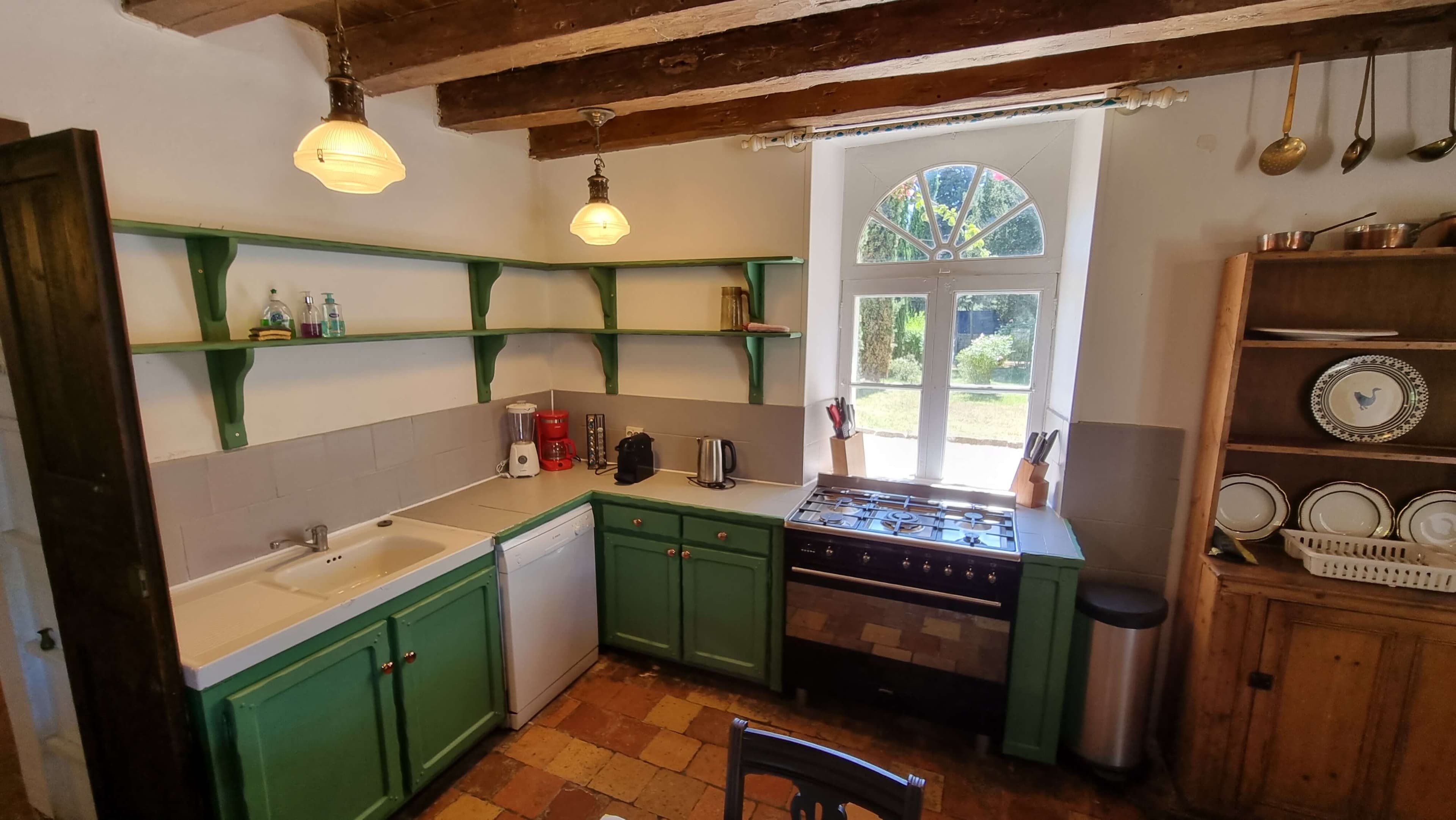 Holiday rentals near the beach (2)