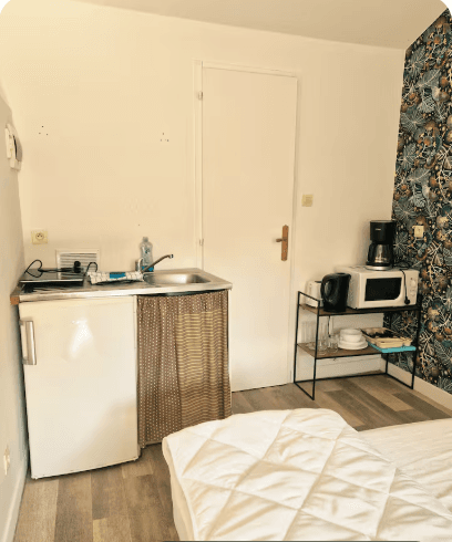 Compact kitchenette with smart storage