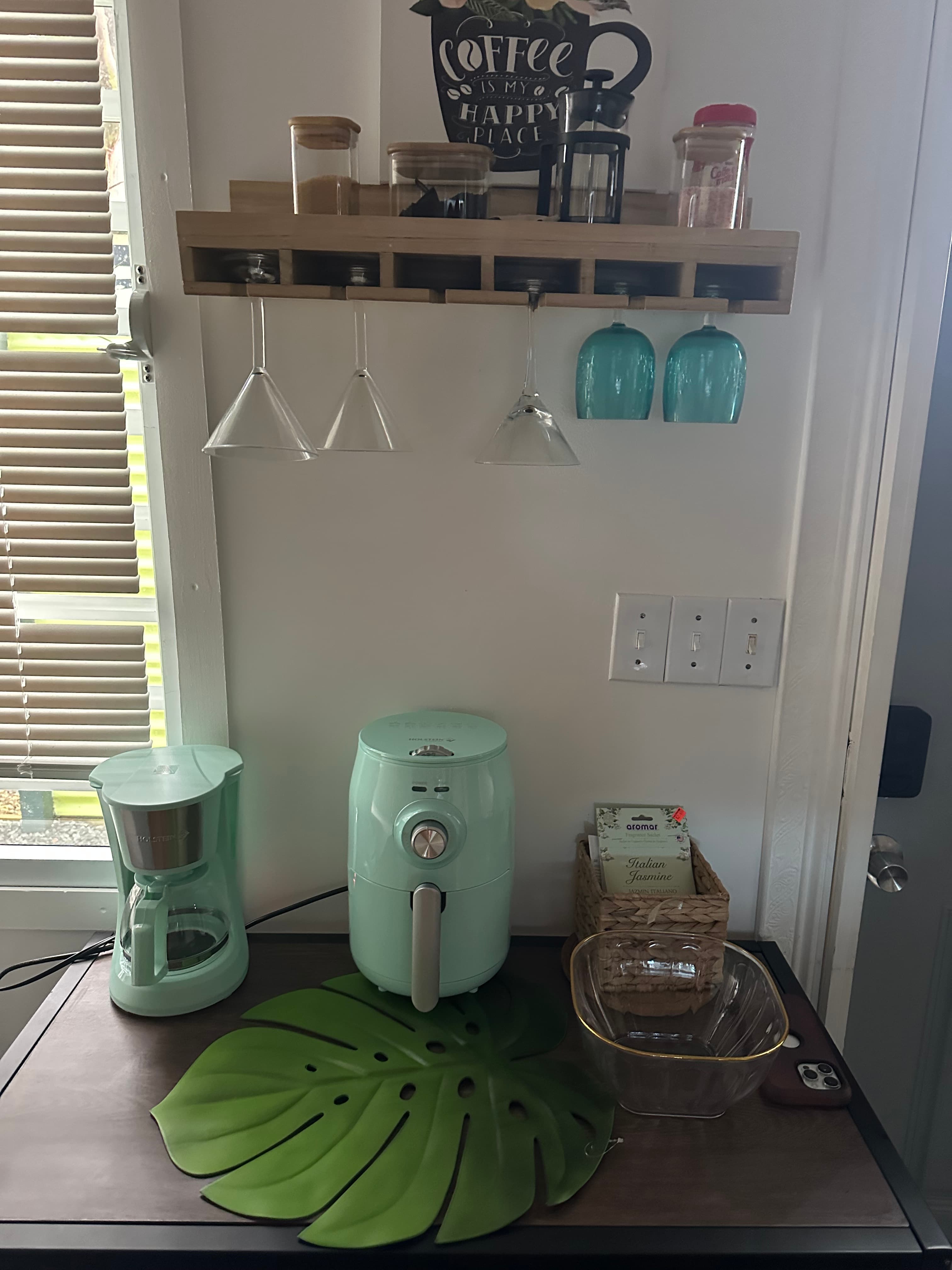 Provided airfrier and coffee maker