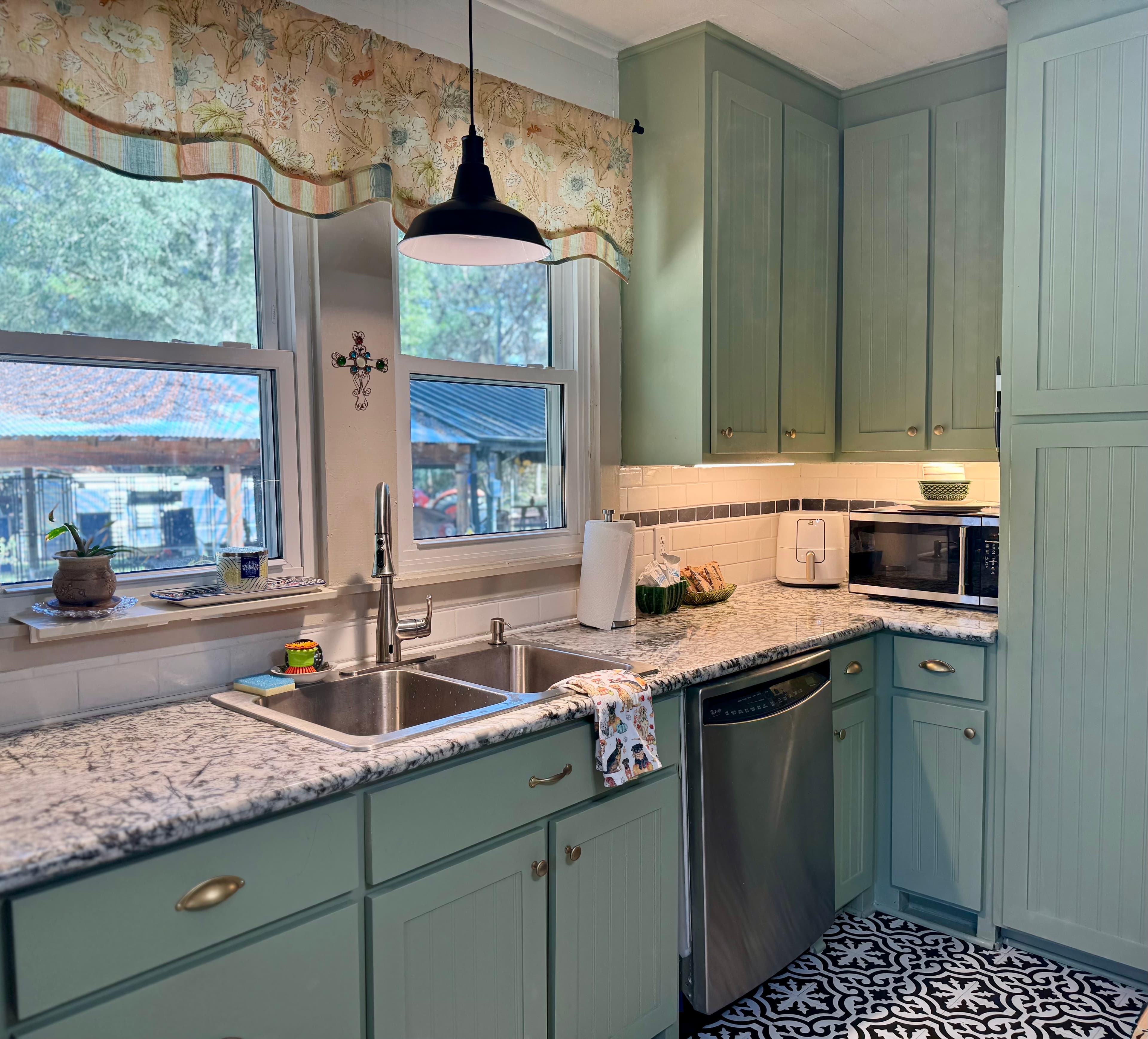 Large kitchen with every appliance you need for the perfect meal 