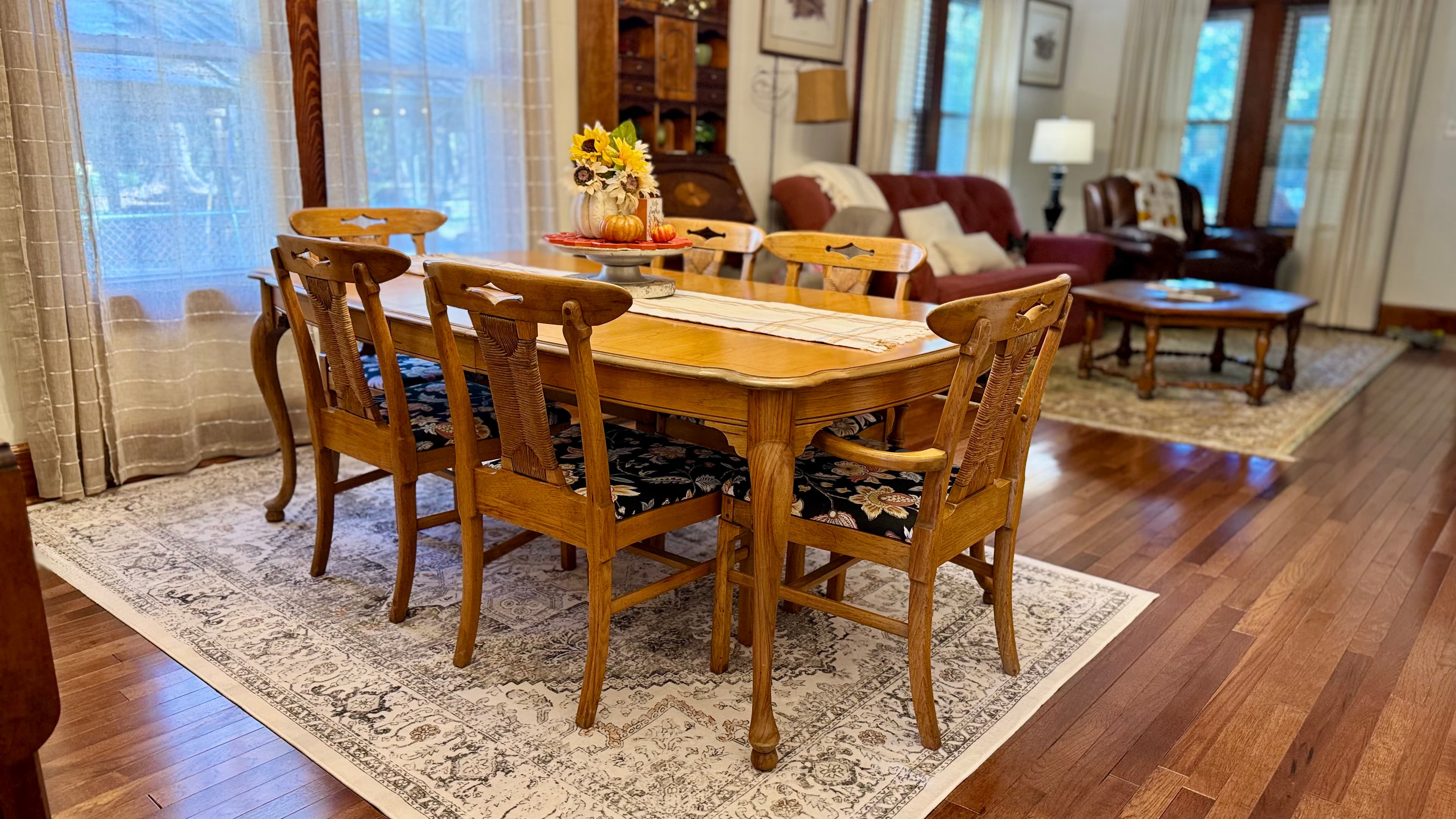 Big dining room perfect for game night or family meals