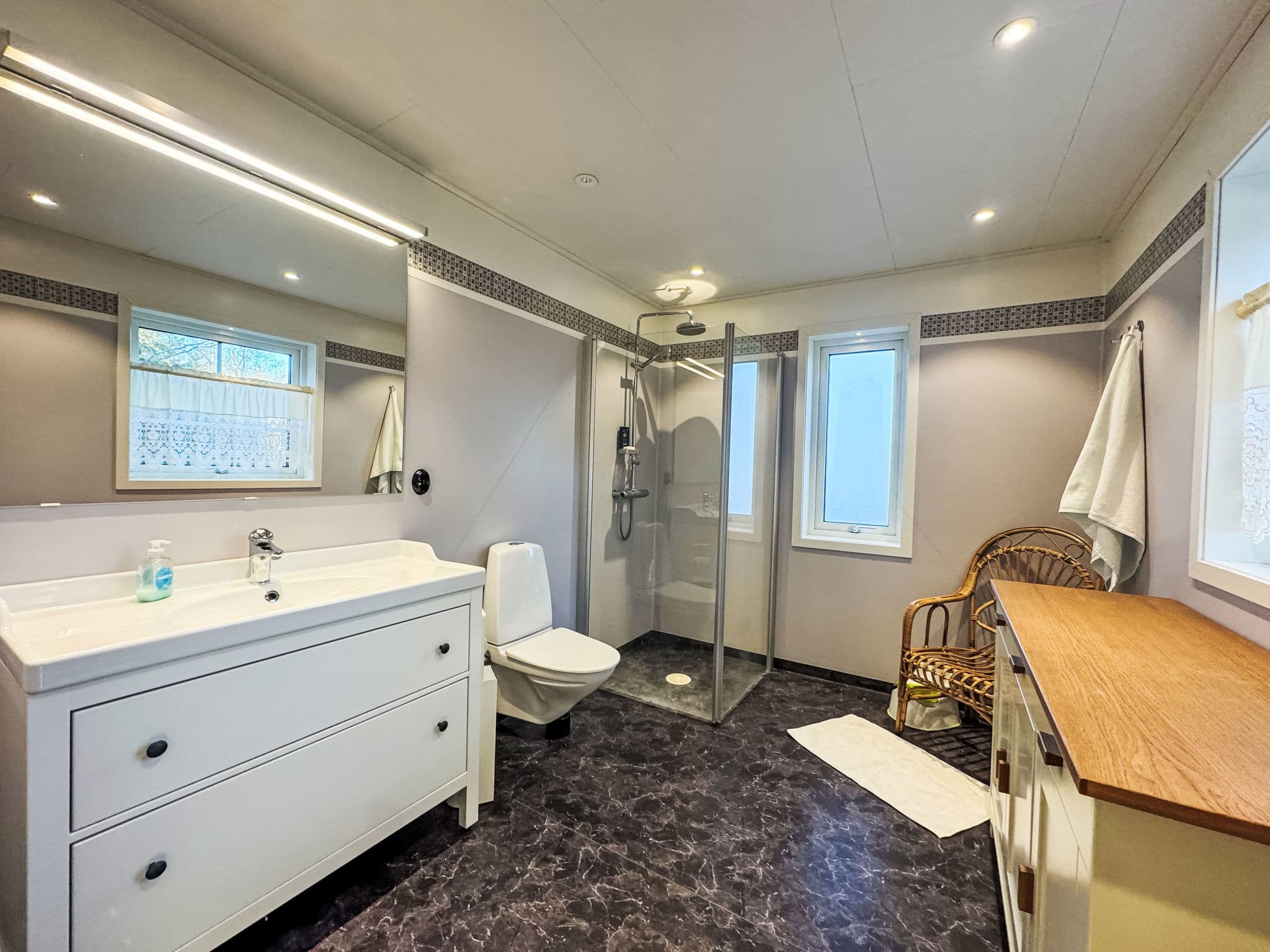 Bathroom / Wellness
