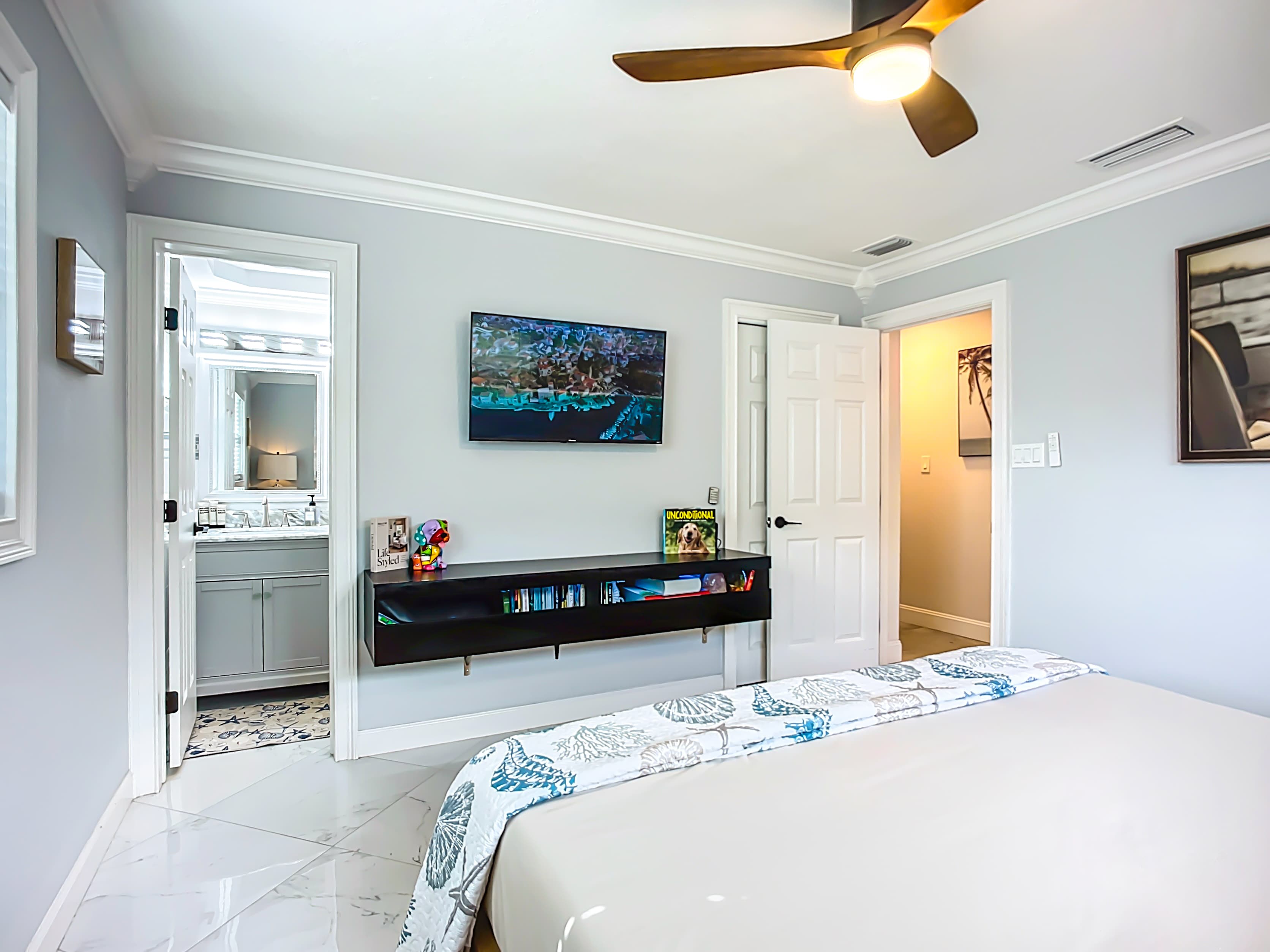 Main Bedroom walk-in closet and en-suite bathroom