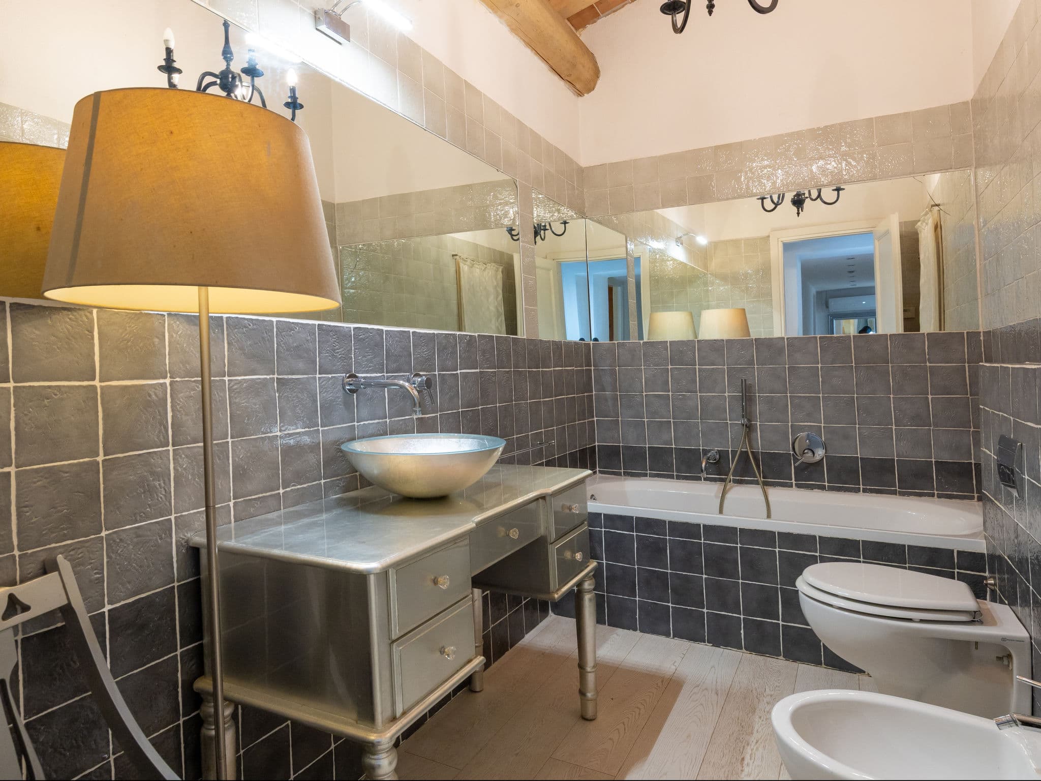 Bathroom / Wellness