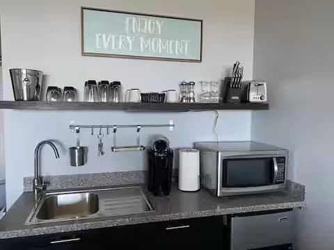 Kitchenette