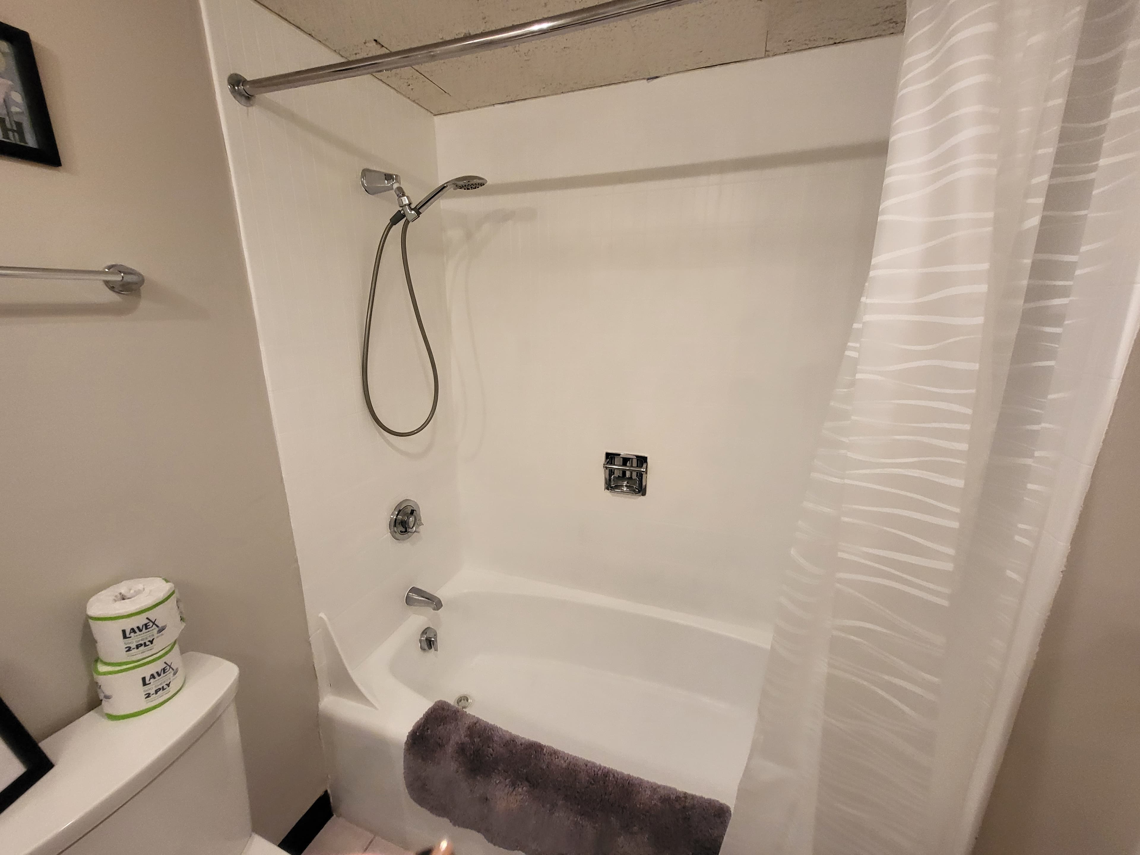 Shower/Tub Combo