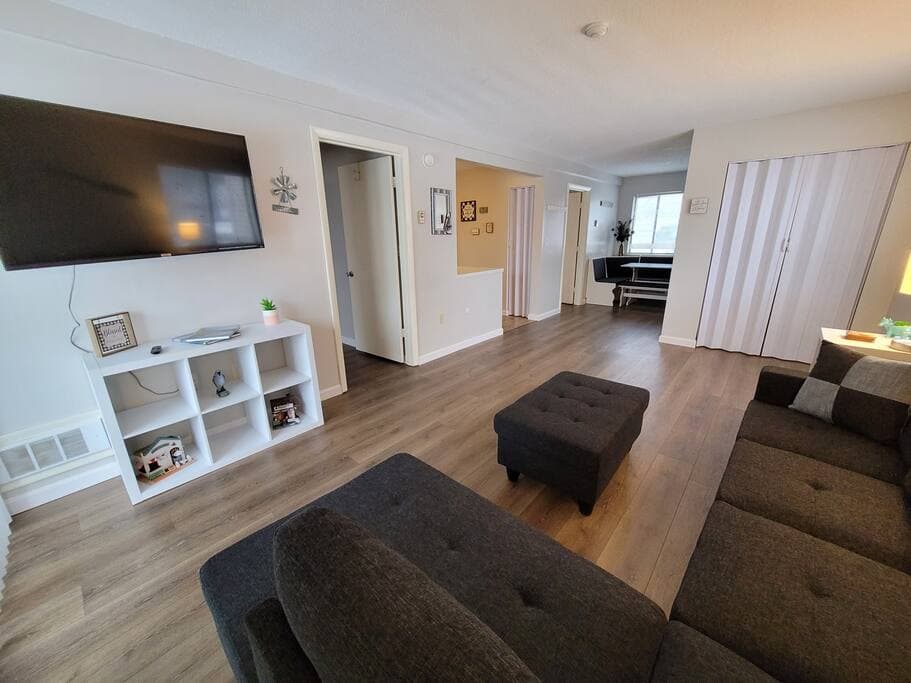 2 Bdrm Condo walking distance to Weirs Beach and much more!!