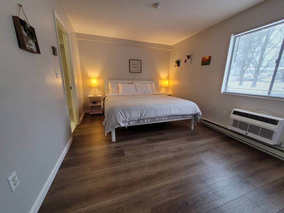 Front bedroom