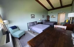 Breathtaking Lake View! Hot Tub! Concerts!