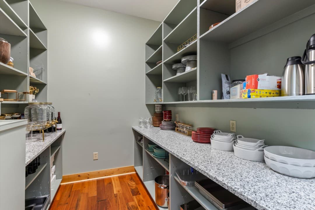 Gallery Image 13
