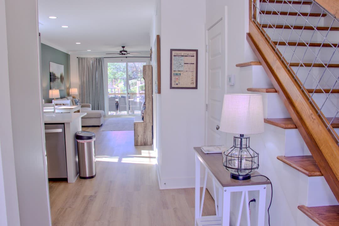 Lakefront Villa @ Bay Pines- Unit 10