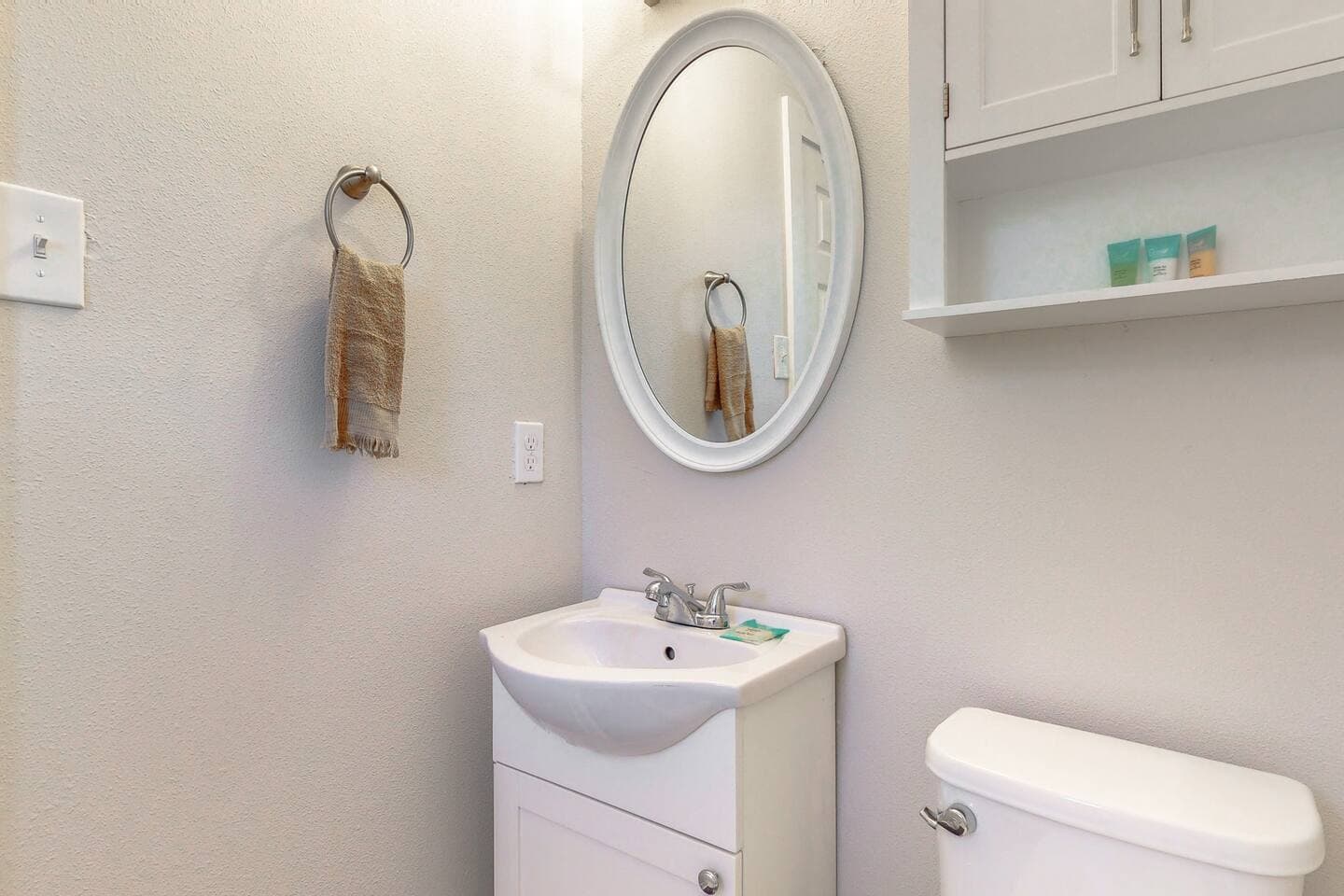 1/2 bath