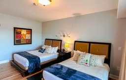 Four Seasons 2 Bed/1 Bath/Balcony-Sleeps 4PP