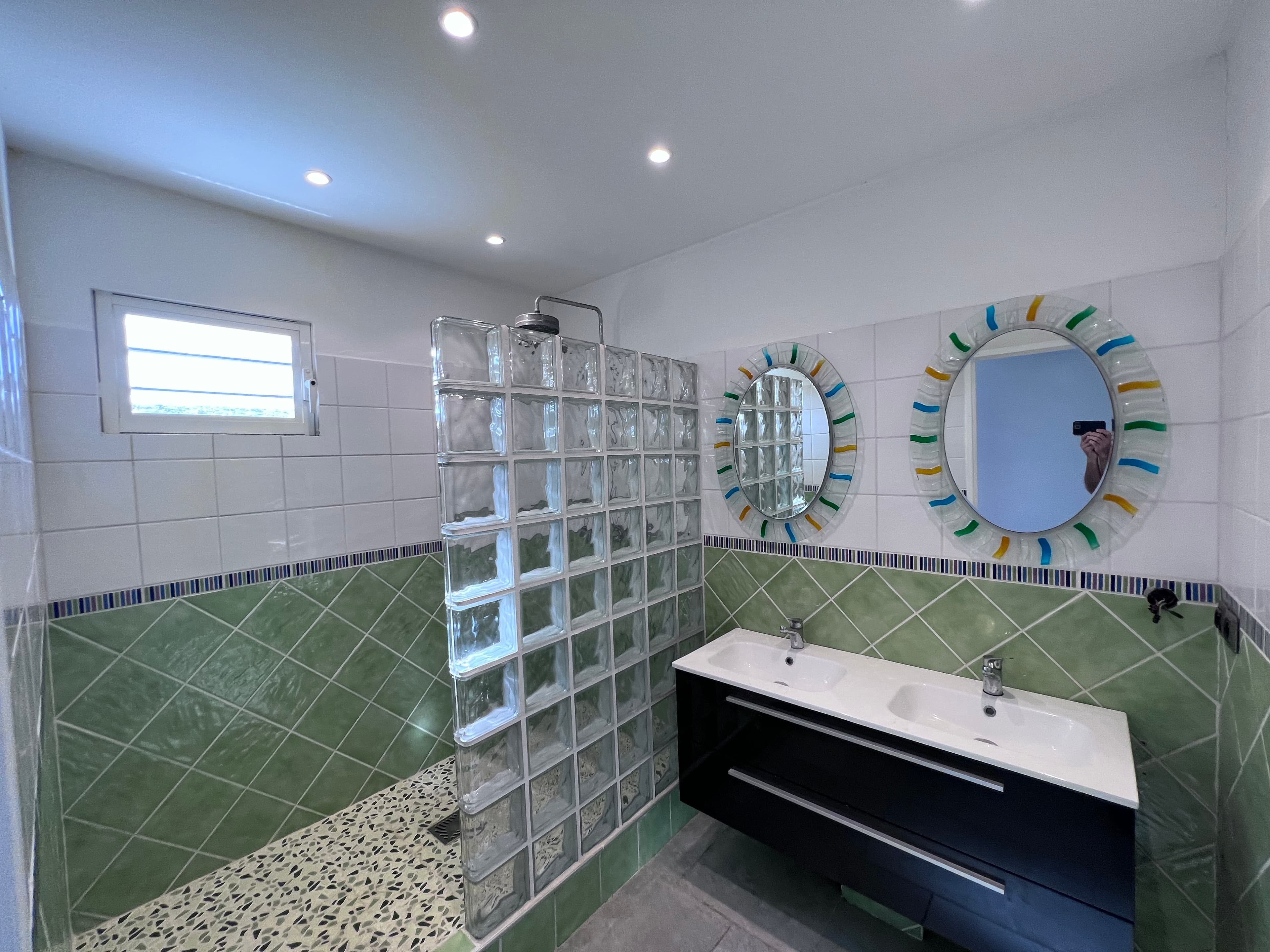 Salle de bain 2 - VILLA CHILL & RELAX - Conciergerie SHIVAKEYS - SAINT MARTIN.jpeg