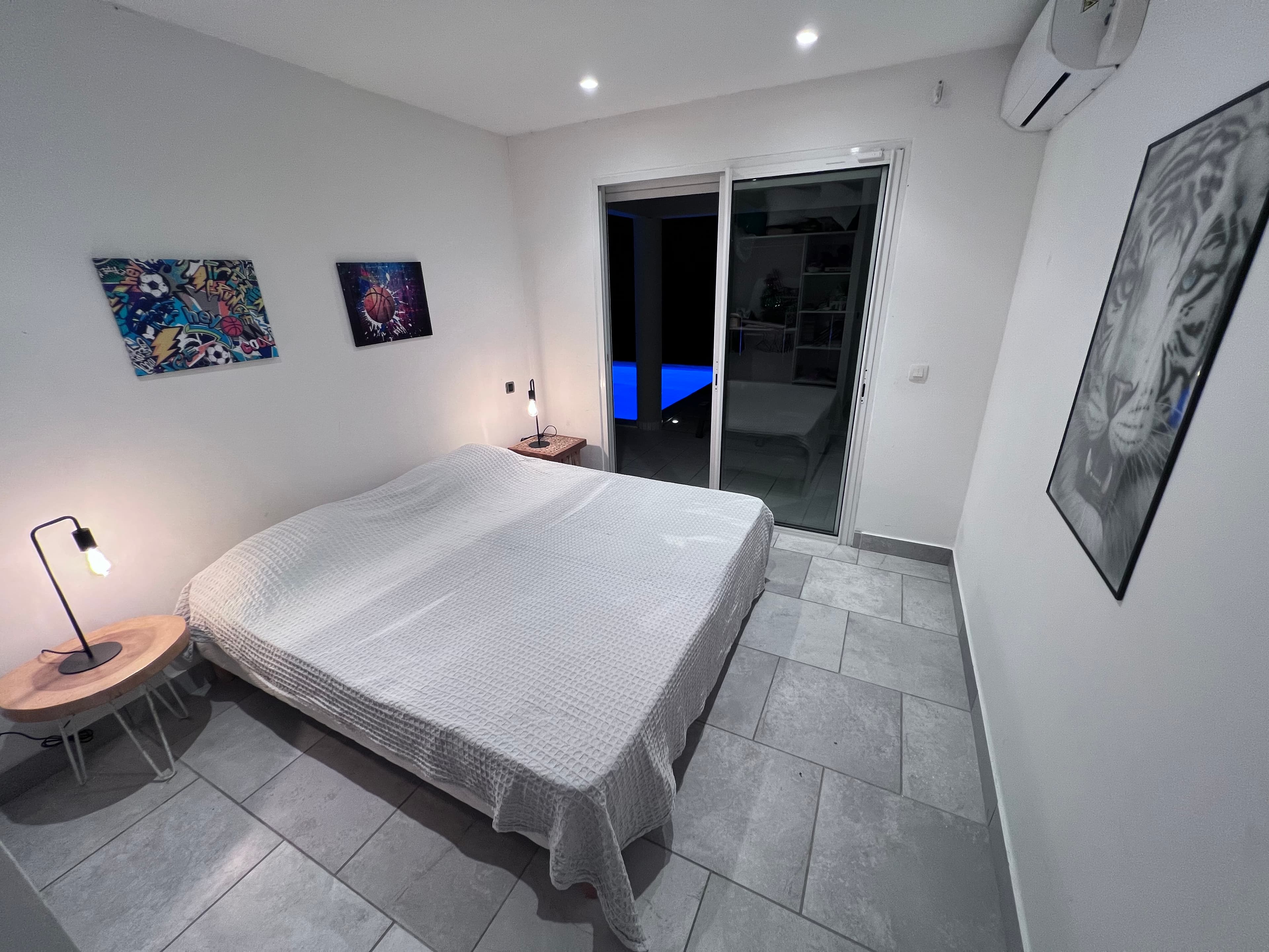 Chambre 2 vue Piscine - VILLA CHILL & RELAX - Conciergerie SHIVAKEYS - SAINT MARTIN