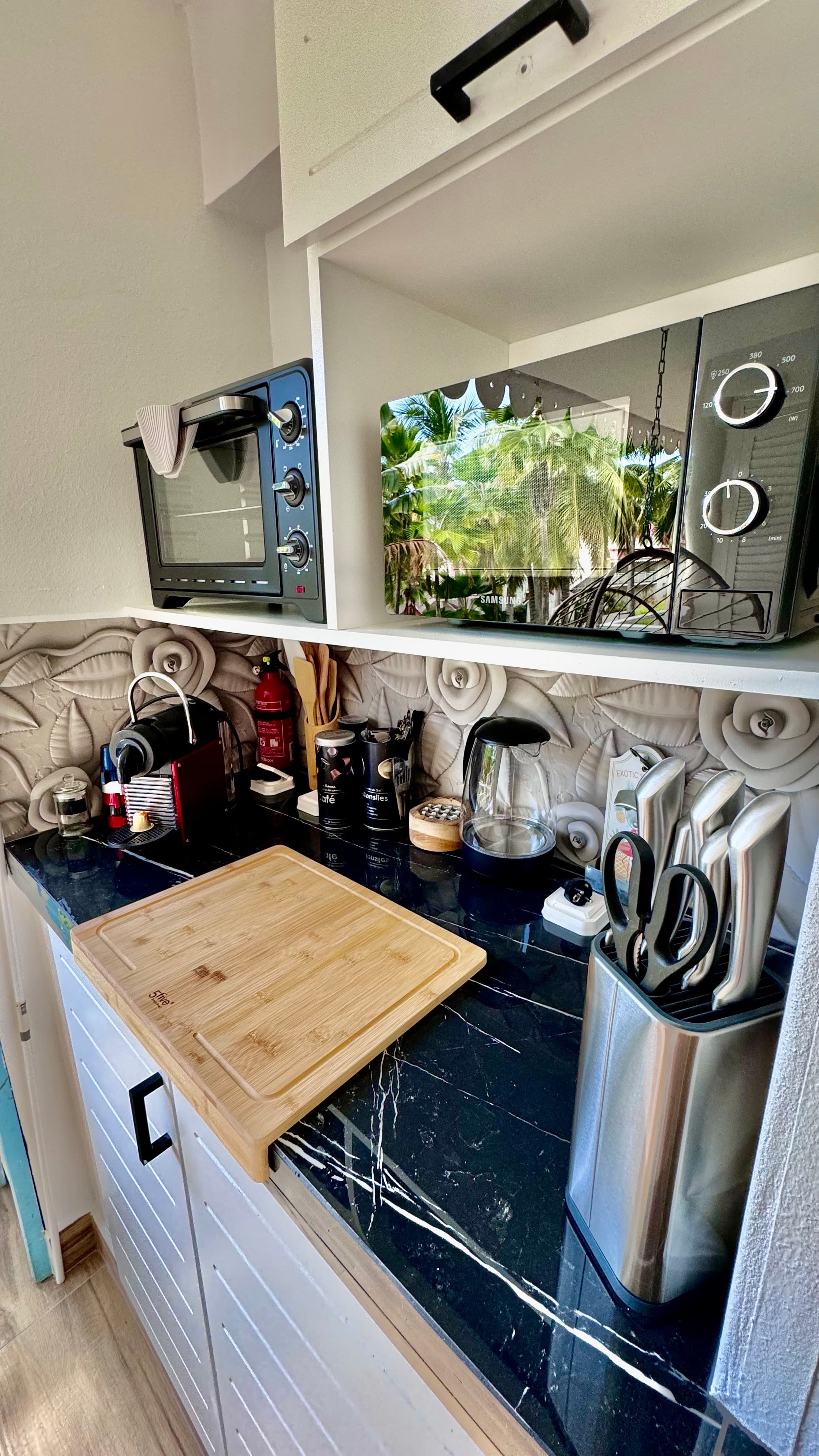 Cuisine coin découpe - Studio TI KAZ BONNEUW - Village Vacances Sainte Anne GUADELOUPE - Concierger