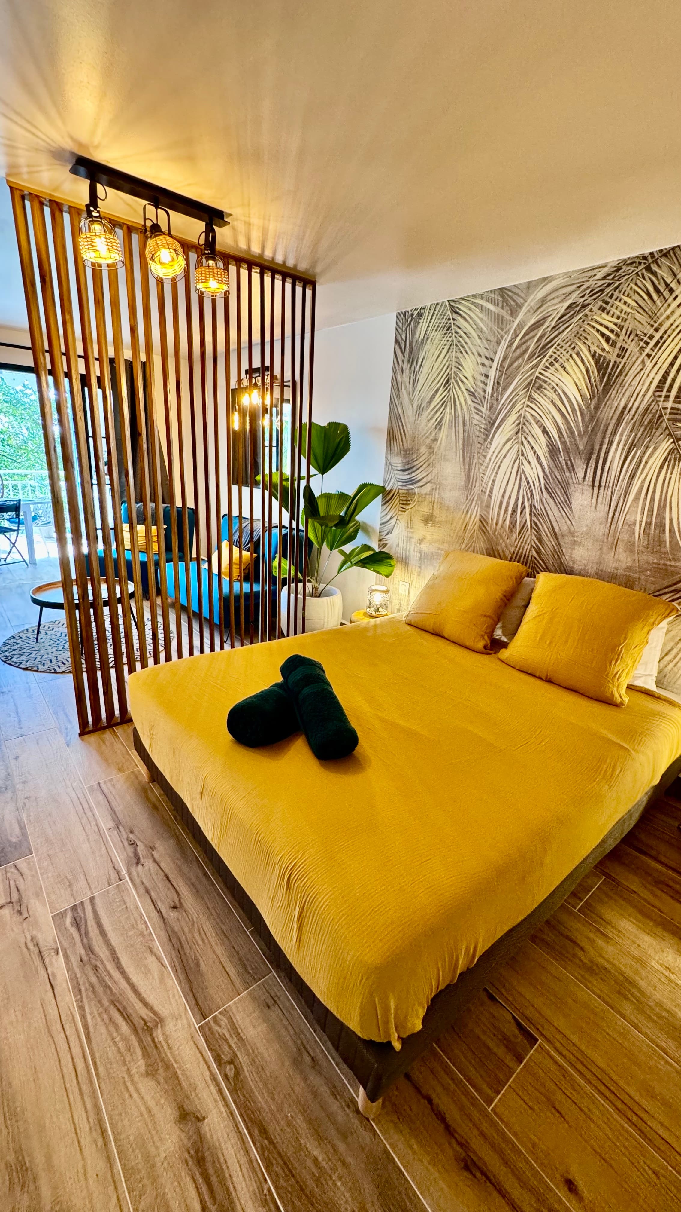 Chambre lit 160- Studio TI KAZ BONNEUW - Village Vacances Sainte Anne GUADELOUPE - Conciergerie SHIV