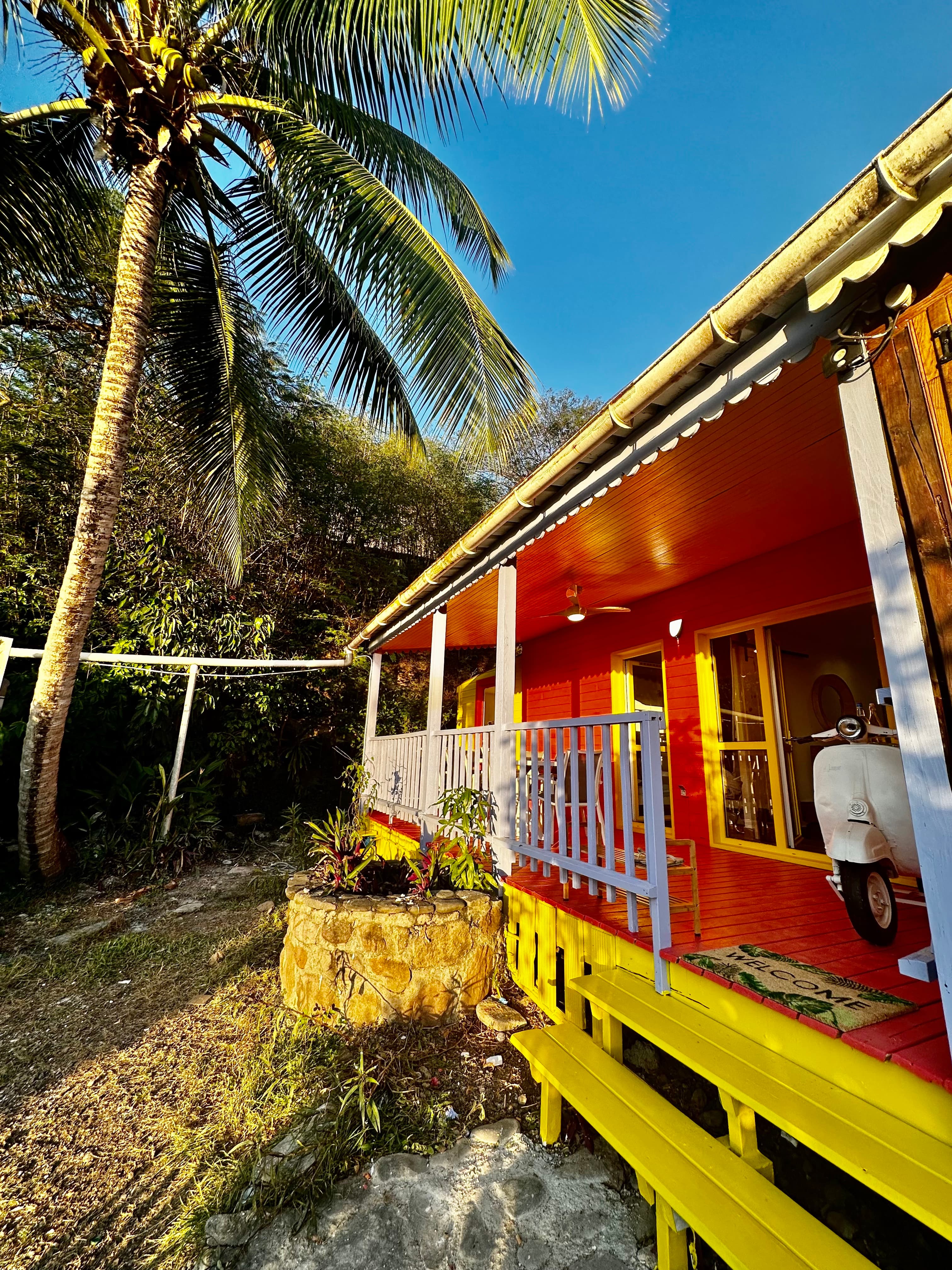 Terrasse Ti Kaz Coco Jungle - Petite Anse - Moutchy - Bouillante - Basse Terre - Guadeloupe - Concie