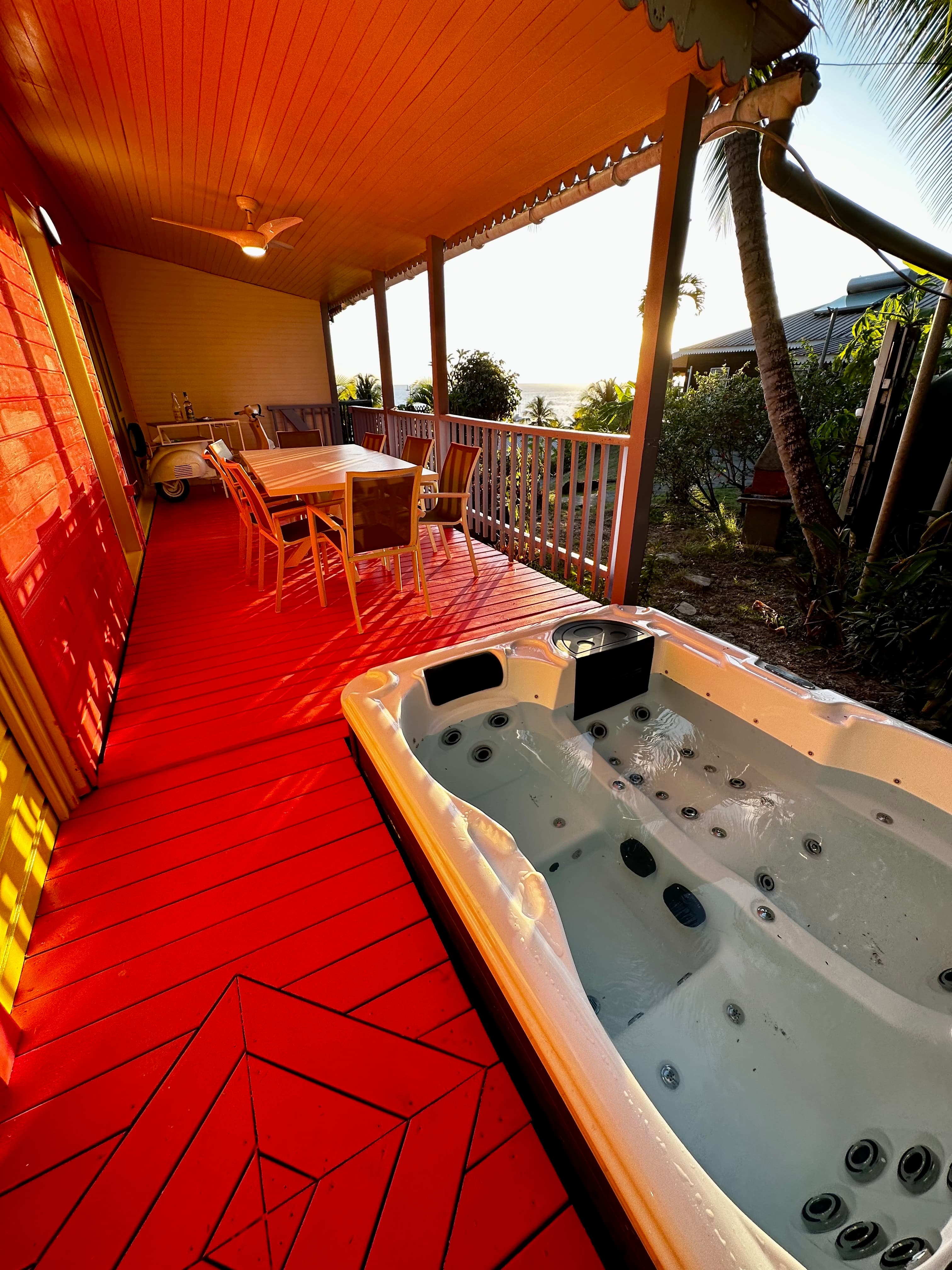 Jacuzzi sur terrasse Ti Kaz Coco Jungle - Petite Anse - Moutchy - Bouillante - Basse Terre - Guadelo