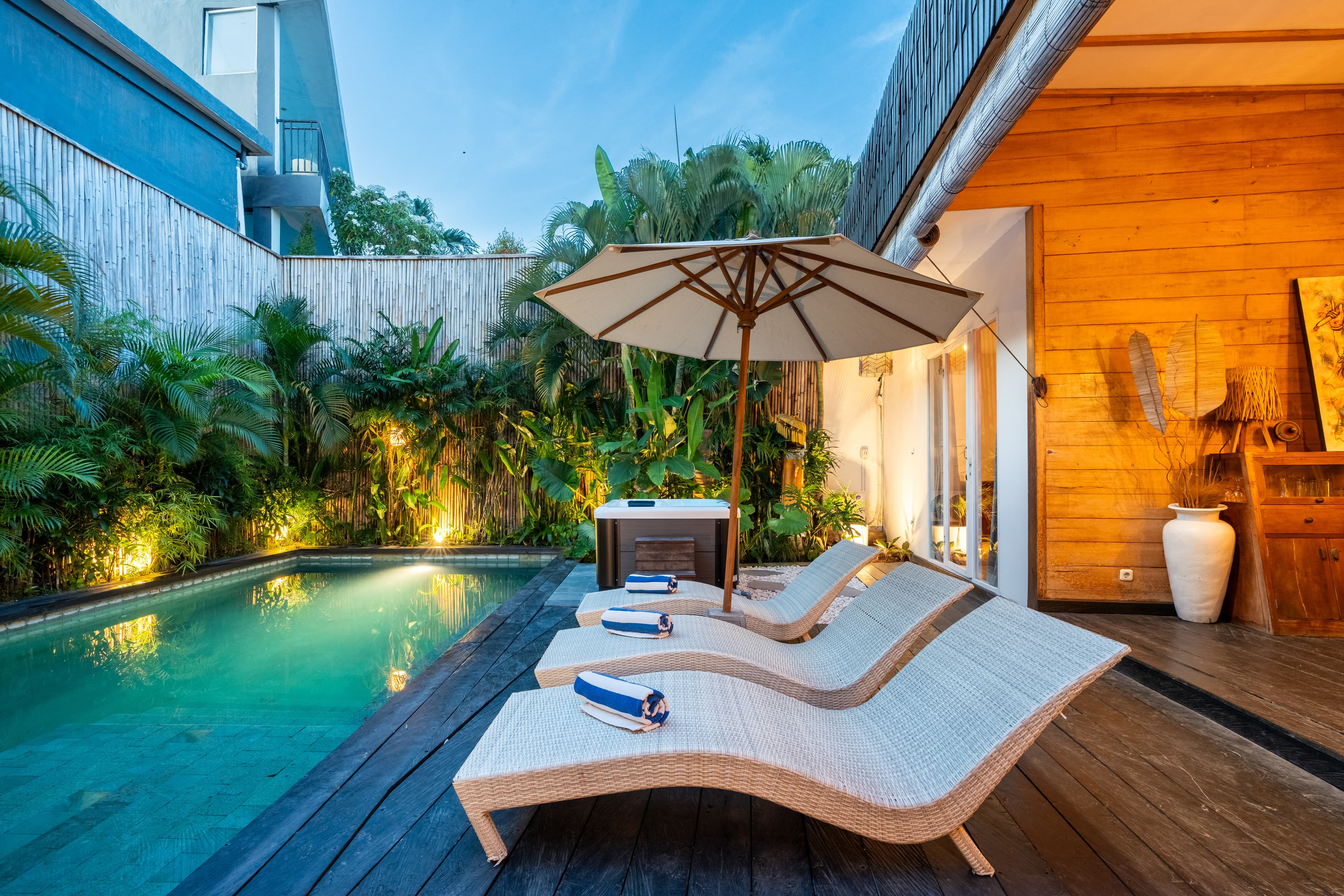 Piscine by night 2 - Villa SHAKTI Canggu - BALI
