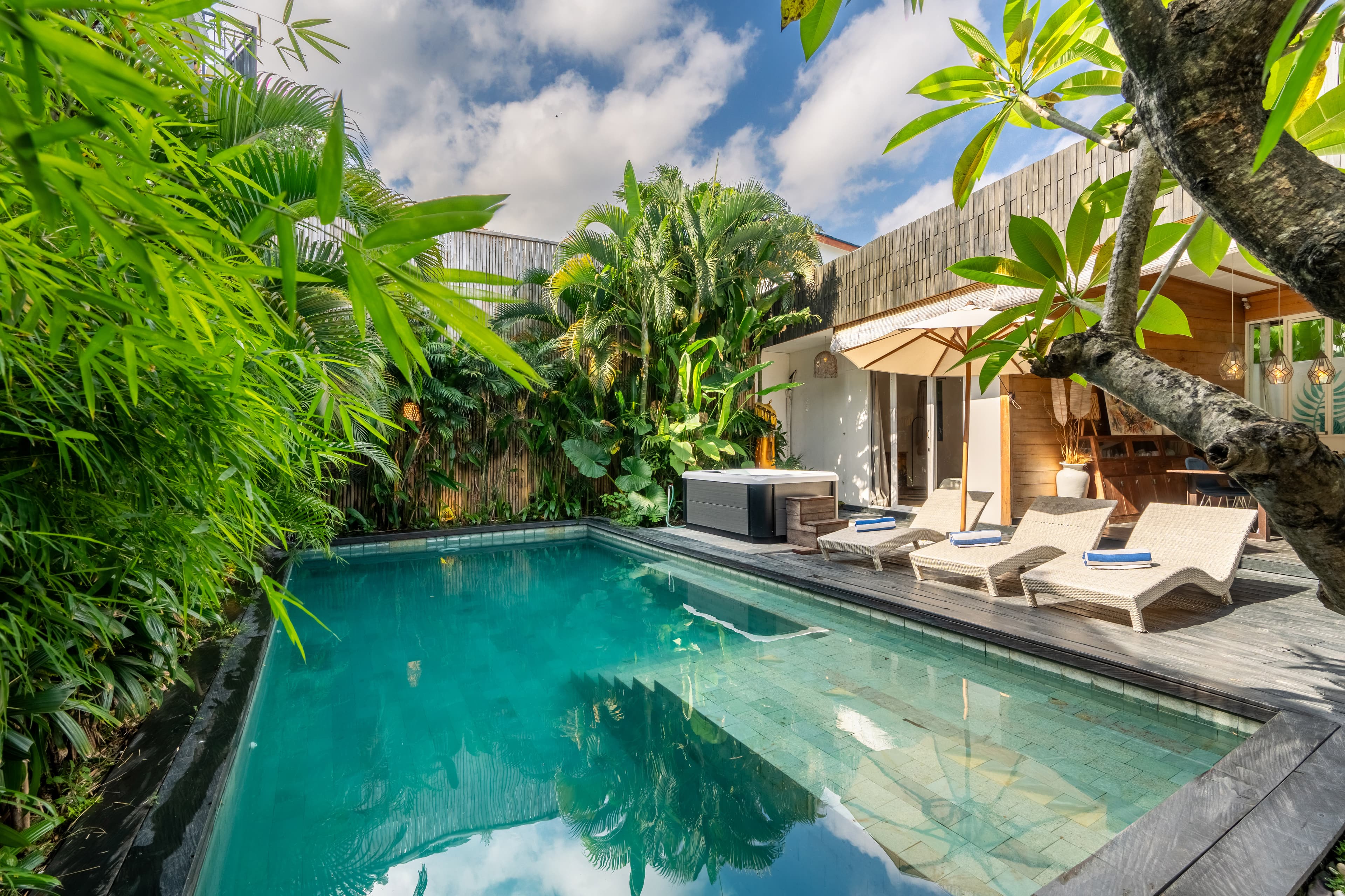 Piscine et jacuzzi - Villa SHAKTI Canggu - BALI