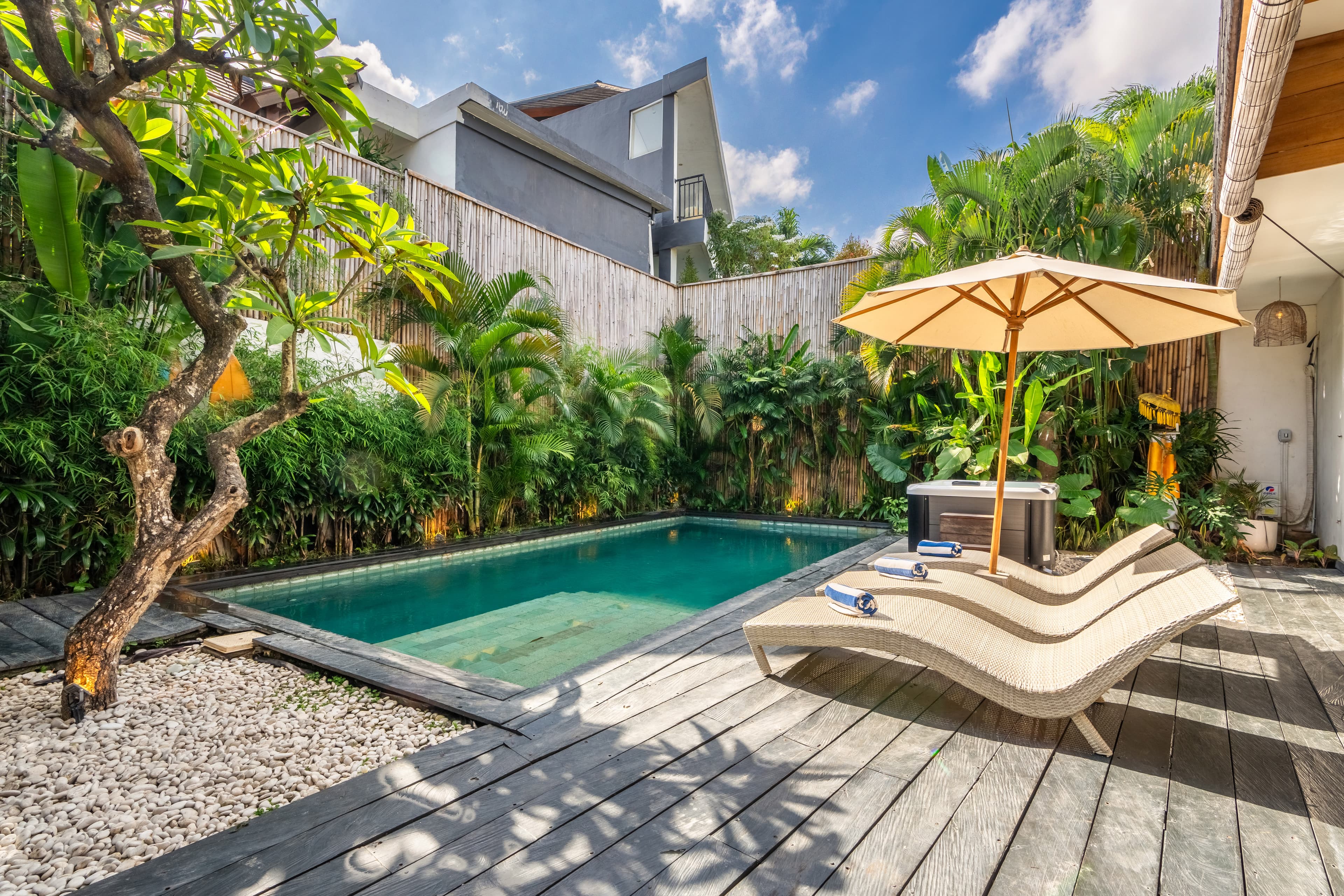 Piscine vue 2 - Villa SHAKTI Canggu - BALI