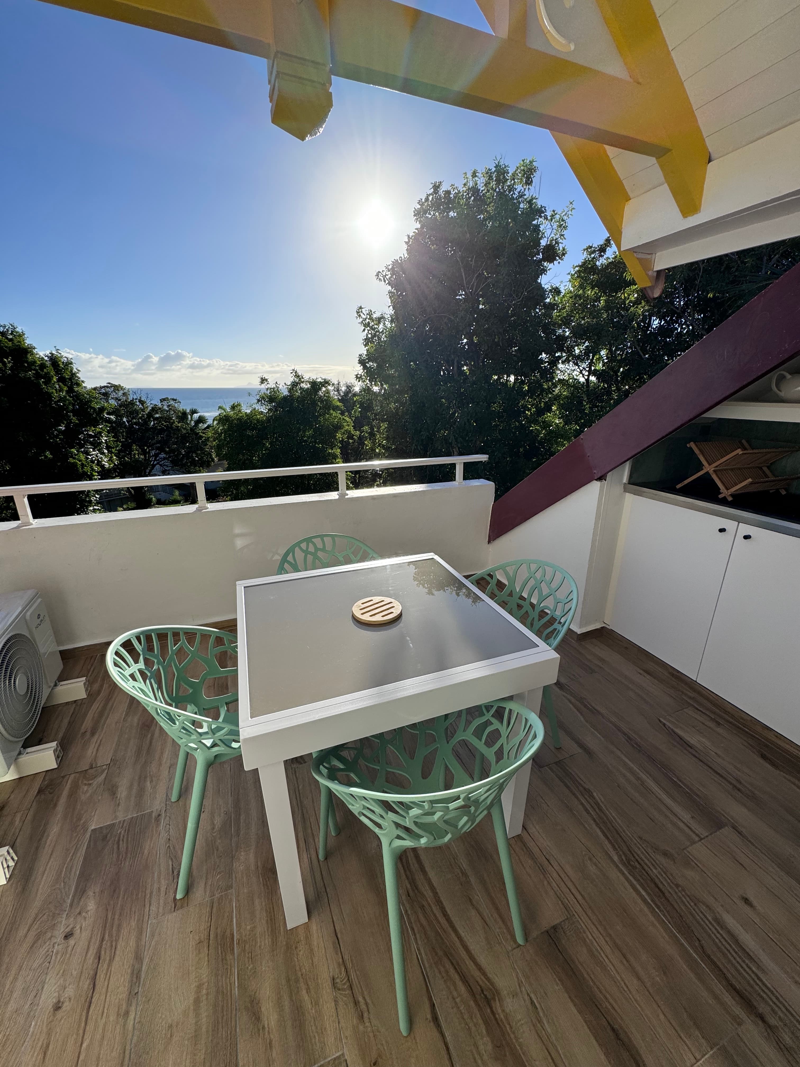 Terrasse vue mer - TI KAZ COCO PLANTEUW - Pierre & Vacances Sainte Anne Guadeloupe - Conciergerie SH